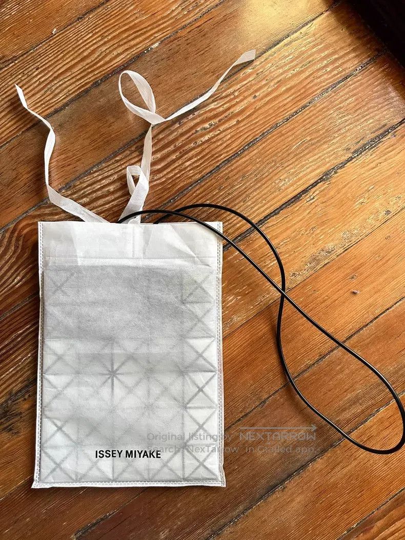 Issey Miyake Issey Miyake Crossbody Bag, Matcha Green with Light Gray Size ONE SIZE - 1 Thumbnail
