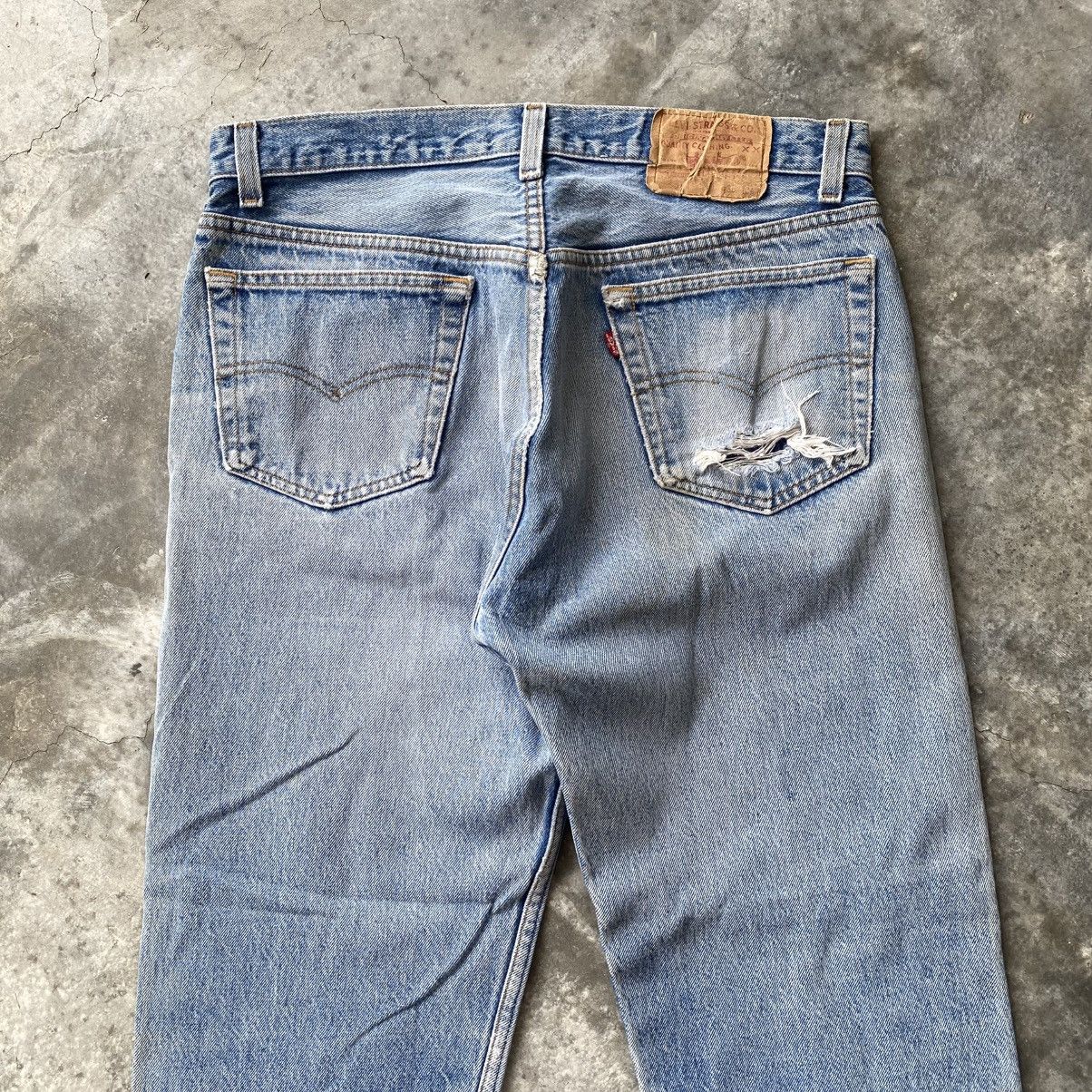 Levi's × Levi's Vintage Clothing × Vintage Vintage 90s Levis Distressed Denim w32 Size US 32 / EU 48 - 2 Thumbnail