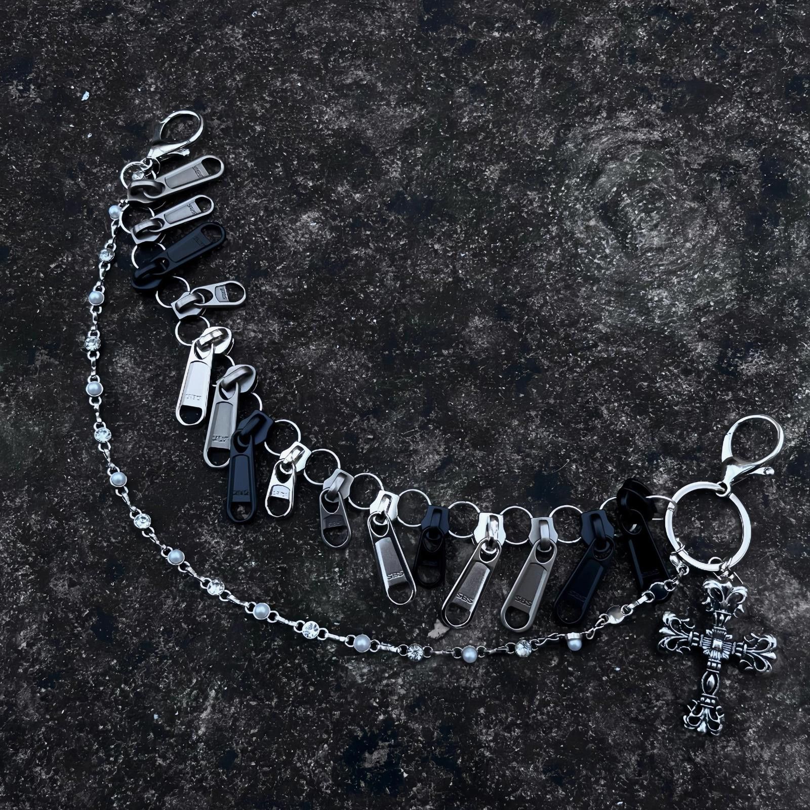 Jewelry Metal Cross Bag Chain – Pearl Pendant, Zipper Charm Size ONE SIZE - 4 Thumbnail