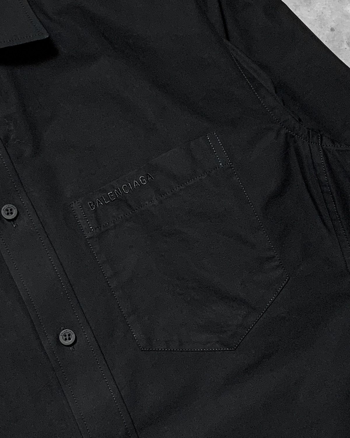 Balenciaga Balenciaga Employee Uniform Buttoned Long-Sleeved Shirt Size US M / EU 48-50 / 2 - 2 Thumbnail