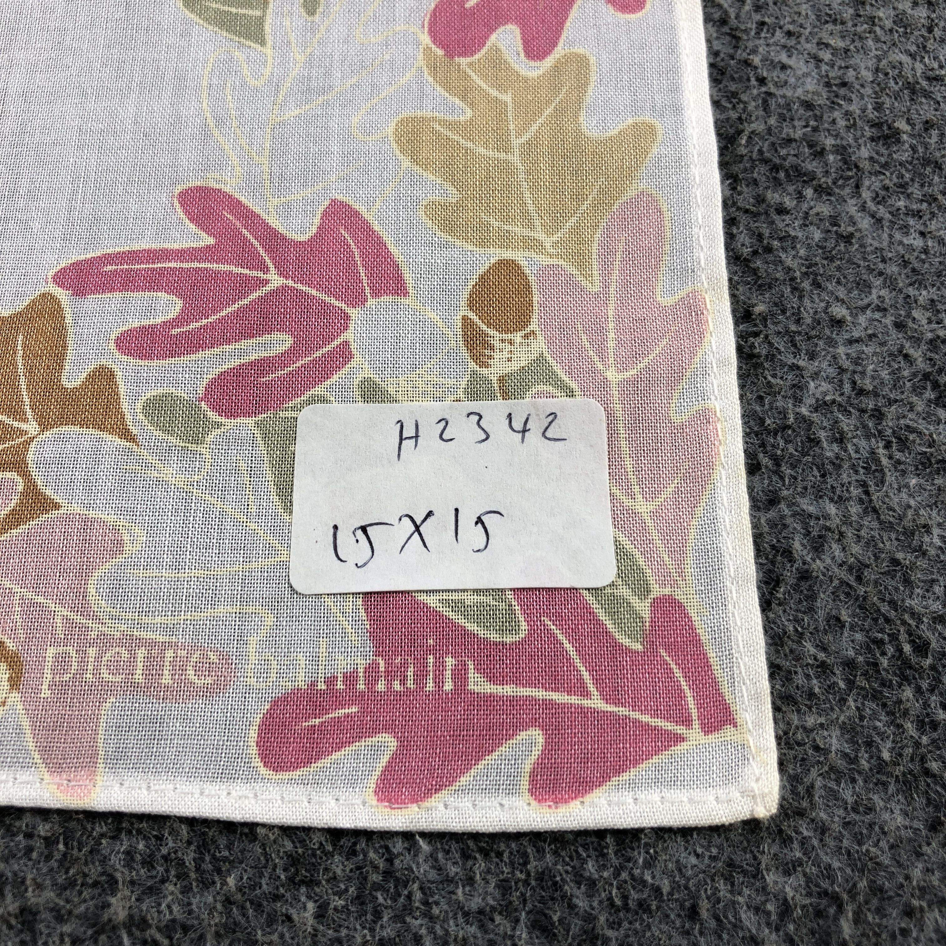 Pierre Balmain × Vintage Pierre Balmain Handkerchief Neckerchief Bandana H2342 Size ONE SIZE - 8 Thumbnail
