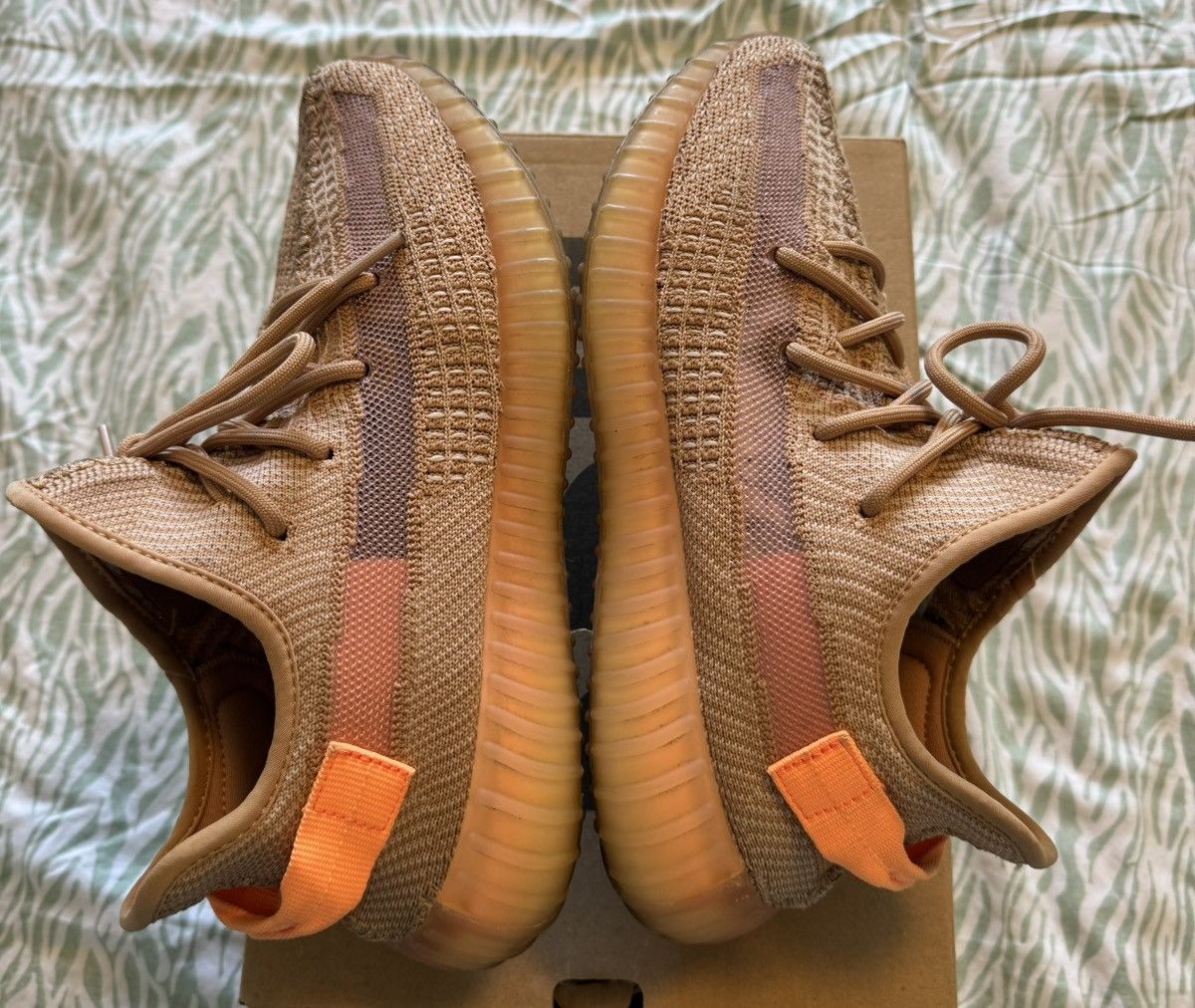 Yeezy Adidas Yeezy Size 8 Boost 350 V2 Clay Men Used EG7490 Size US 8 / EU 41 - 8 Thumbnail