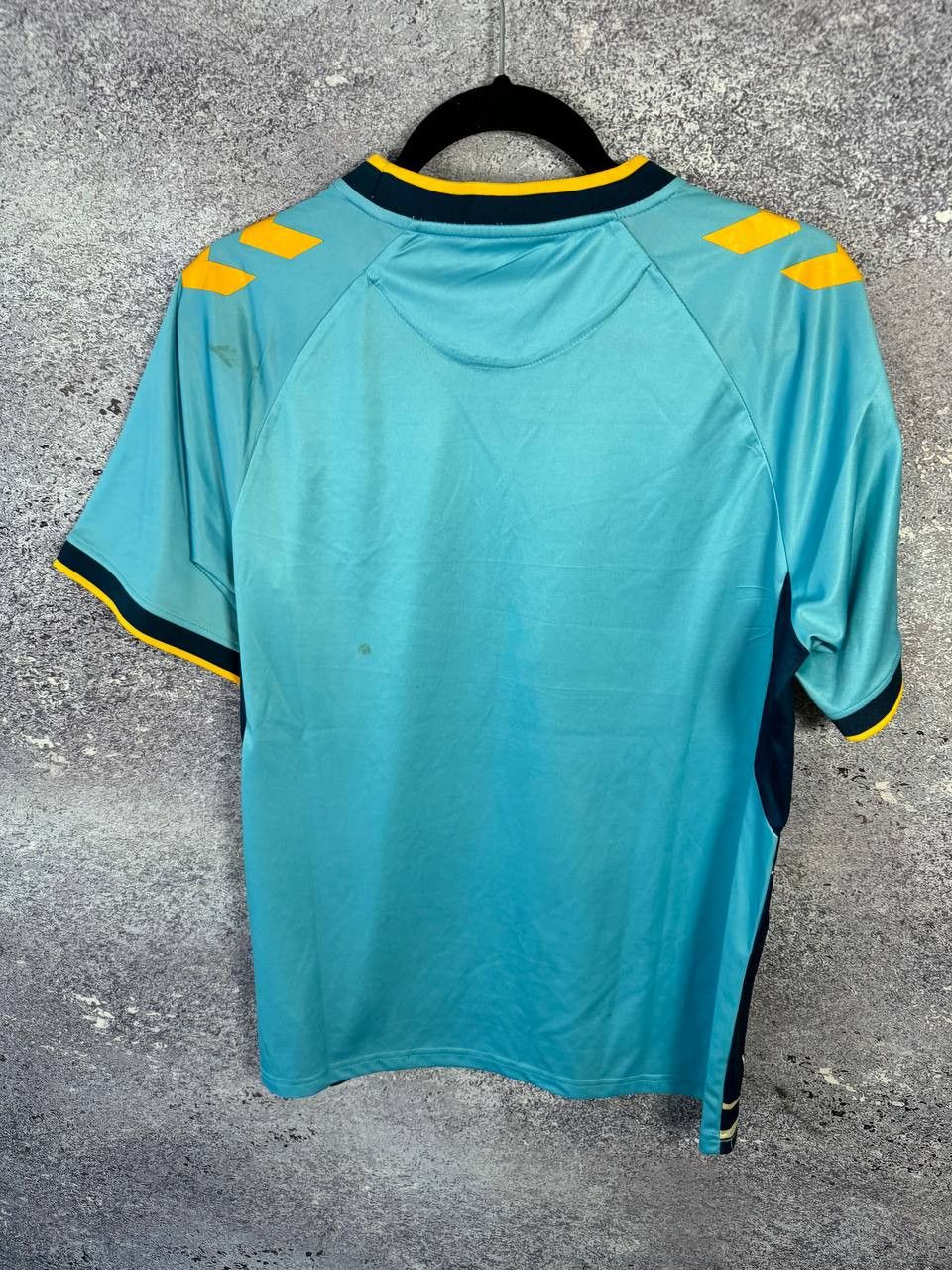 Hummel × Vintage Vintage Southampton 2022/23 Hummel Soccer Jersey Size US S / EU 44-46 / 1 - 14 Thumbnail