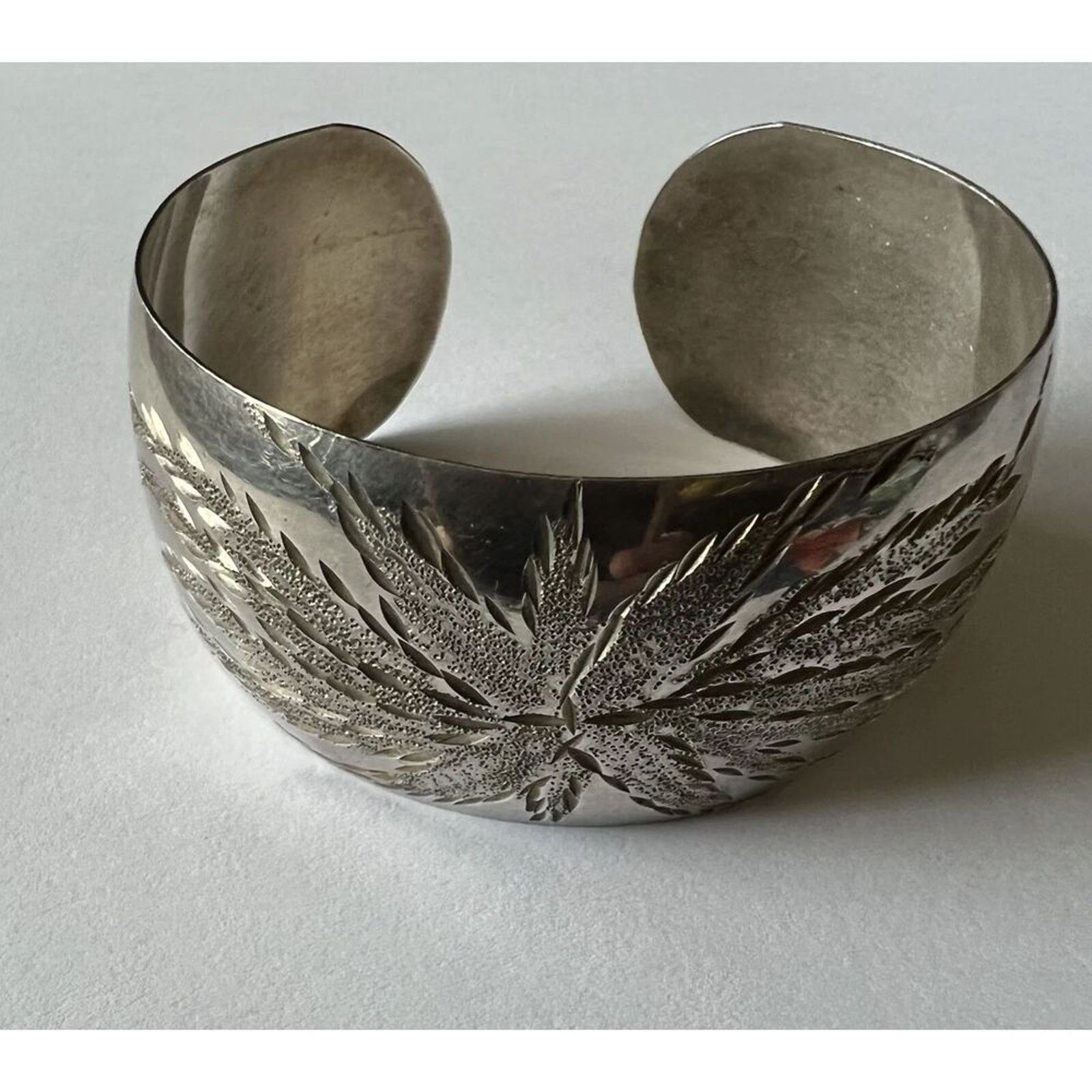 Other Cuff Etched Wide Silver Tone Adjustable Bracelet Size ONE SIZE - 2 Thumbnail
