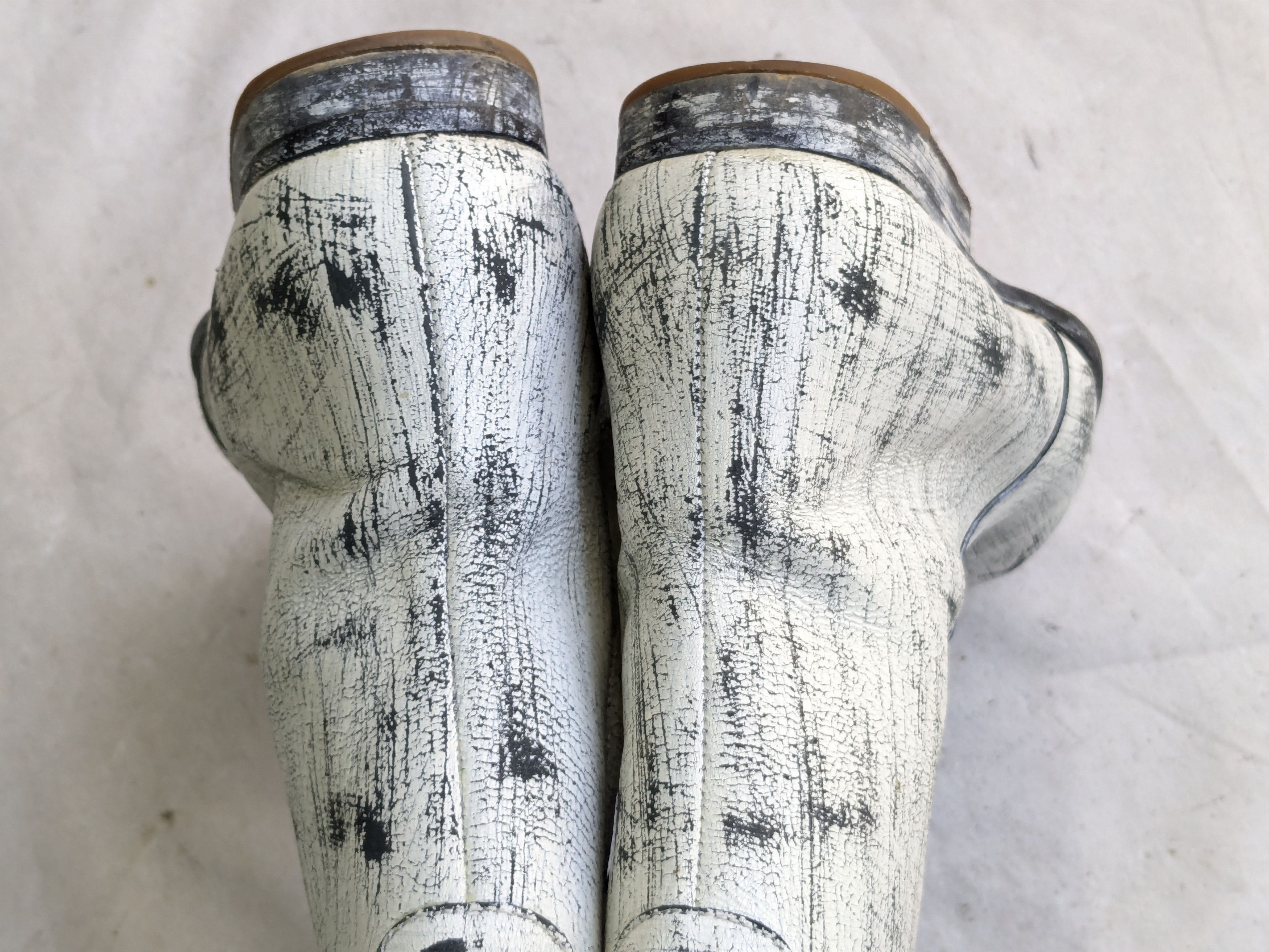 H&M × Maison Margiela Maison Margiela x H&M Boots Side Zip White Black 9 42 Size US 9 / EU 42 - 8 Thumbnail