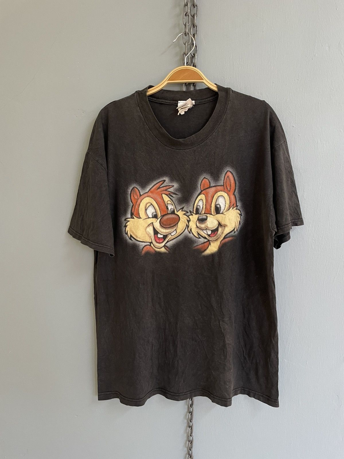 Disney Vintage 90s Chip and Dale Disney cartoon t shirt Size US L / EU 52-54 / 3 - 1 Thumbnail