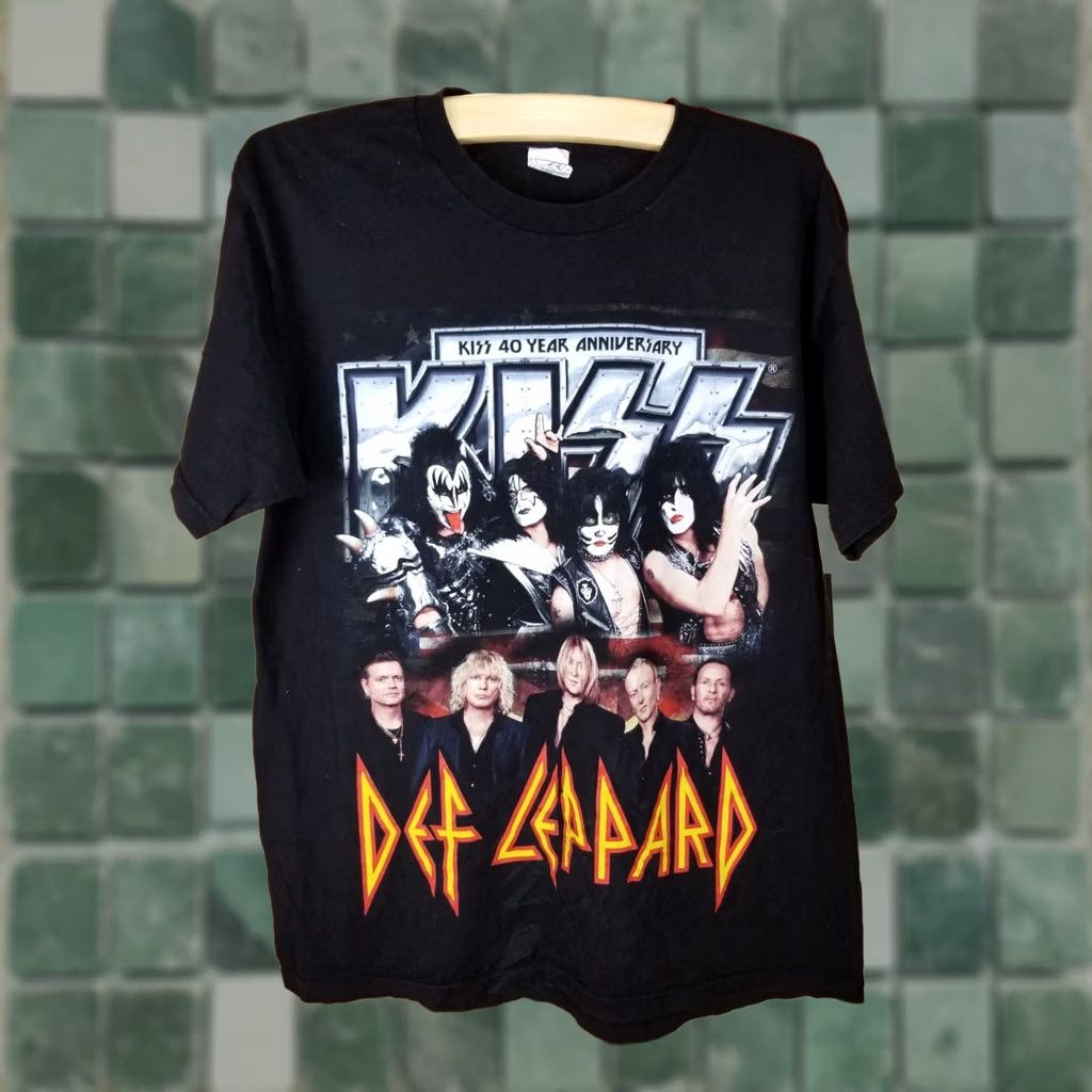 Vintage VINTAGE KISS & DEF LEPPARD 2014 HEAVY METAL TOUR BLACK COTTON T-SHIRT SZ LARGE Size US L / EU 52-54 / 3 - 1 Thumbnail