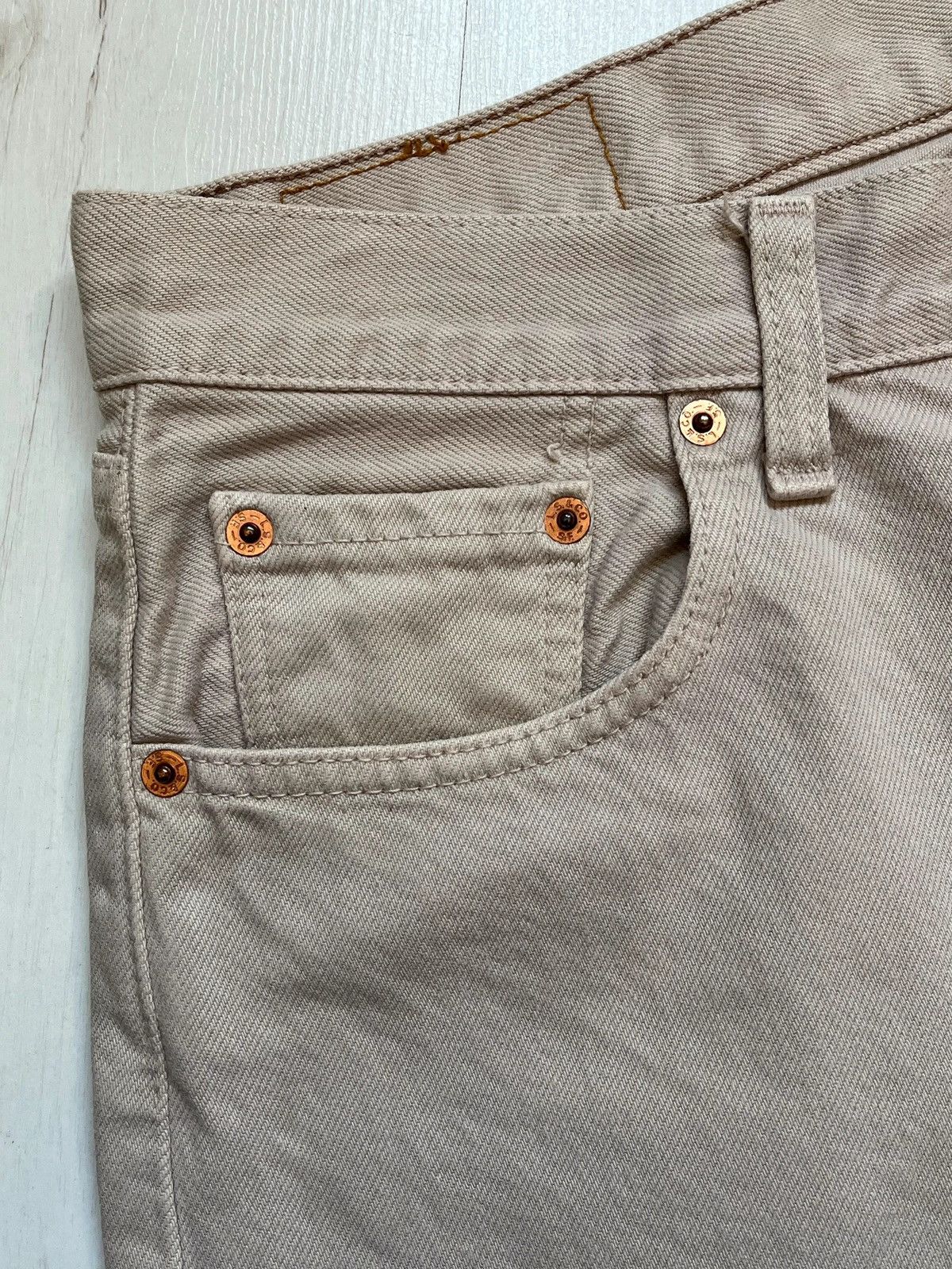 Levi's Levi’s 517 02 Deadstock Beige Denim Jeans Sz W 33 L 30 Size US 33 - 2 Thumbnail