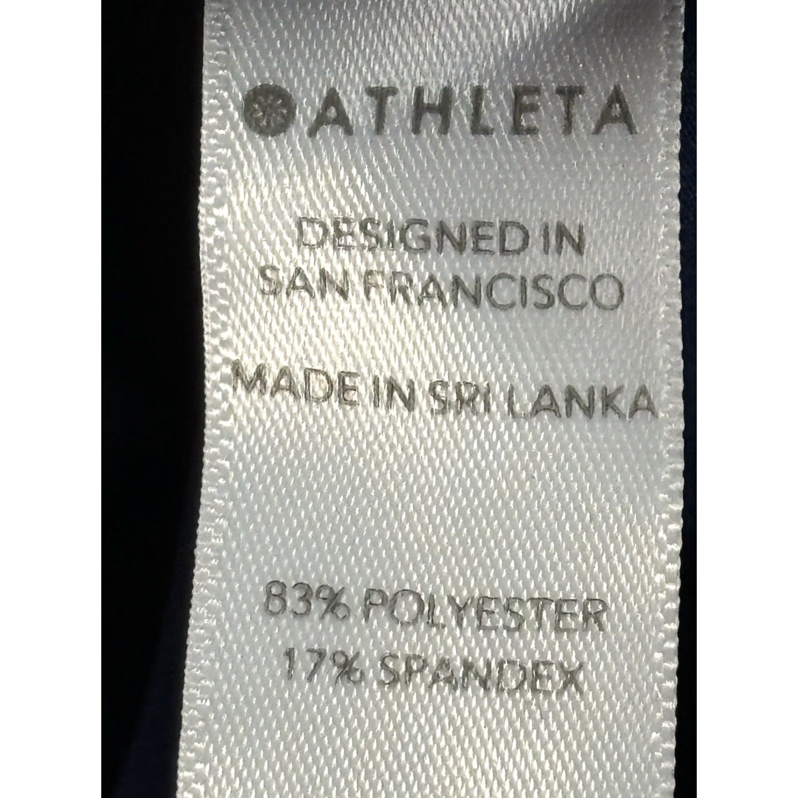 Athleta Athleta Accelerate Crop Tank Top Sz XXS Navy Sleeveless Perforated Size XXS / US 00 / IT 34 - 7 Thumbnail