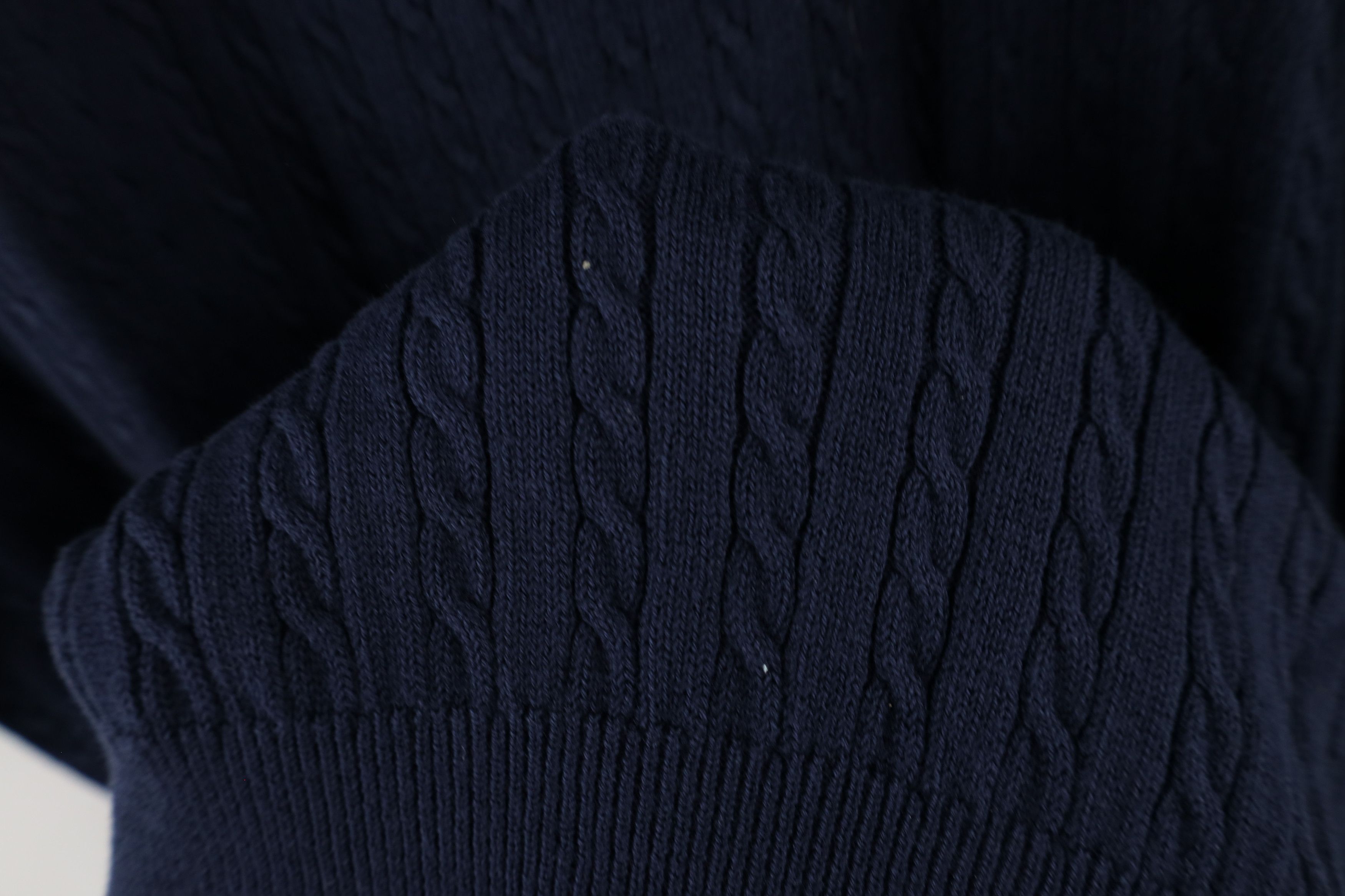 Vintage Vintage 90s Streetwear Cable Knit V-Neck Sweater Vest Blue Size US XL / EU 56 / 4 - 4 Thumbnail