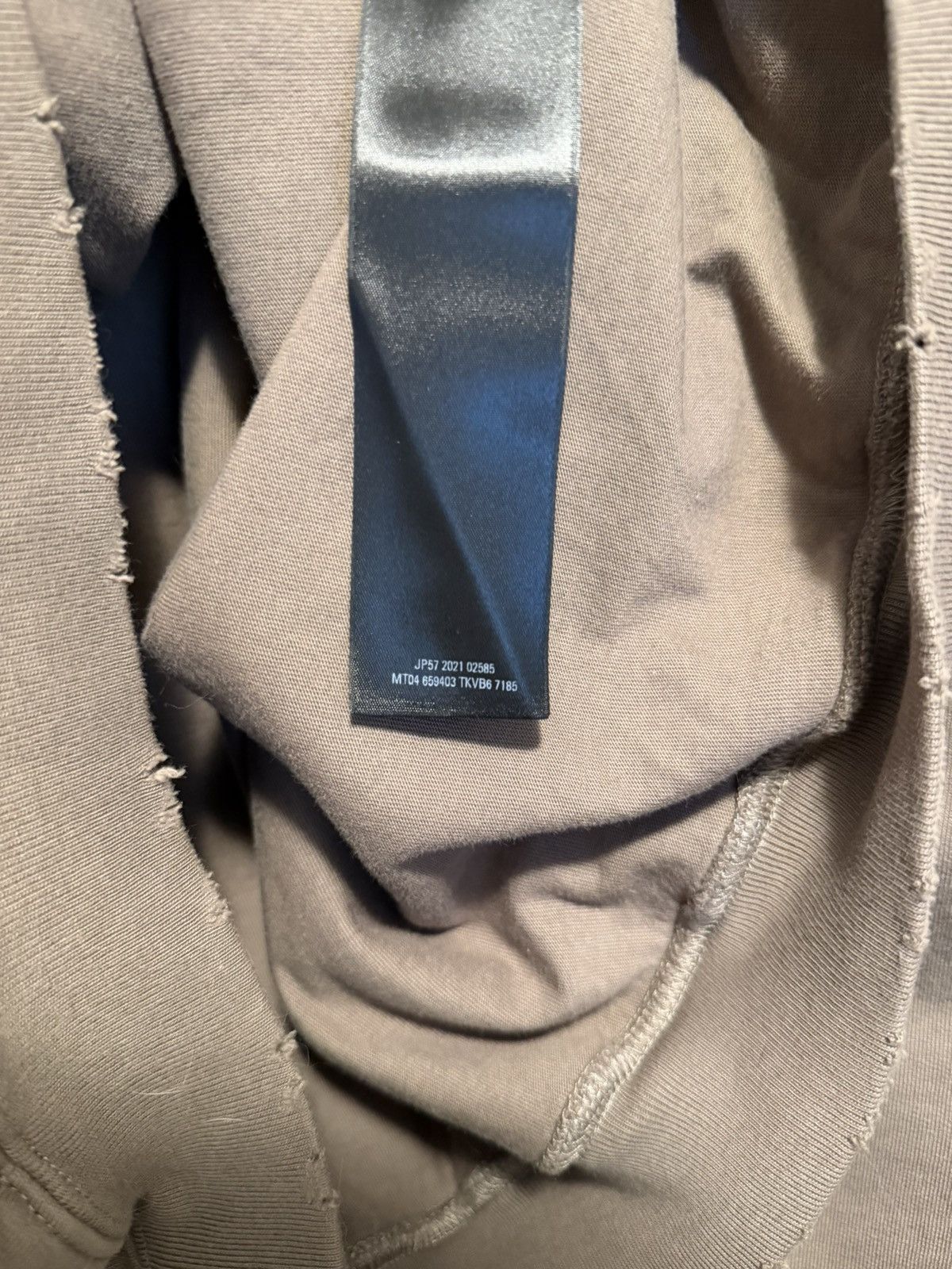 Balenciaga Balenciaga Caps Destroyed Taupe Hoodie Size US XXS / EU 40 - 6 Thumbnail