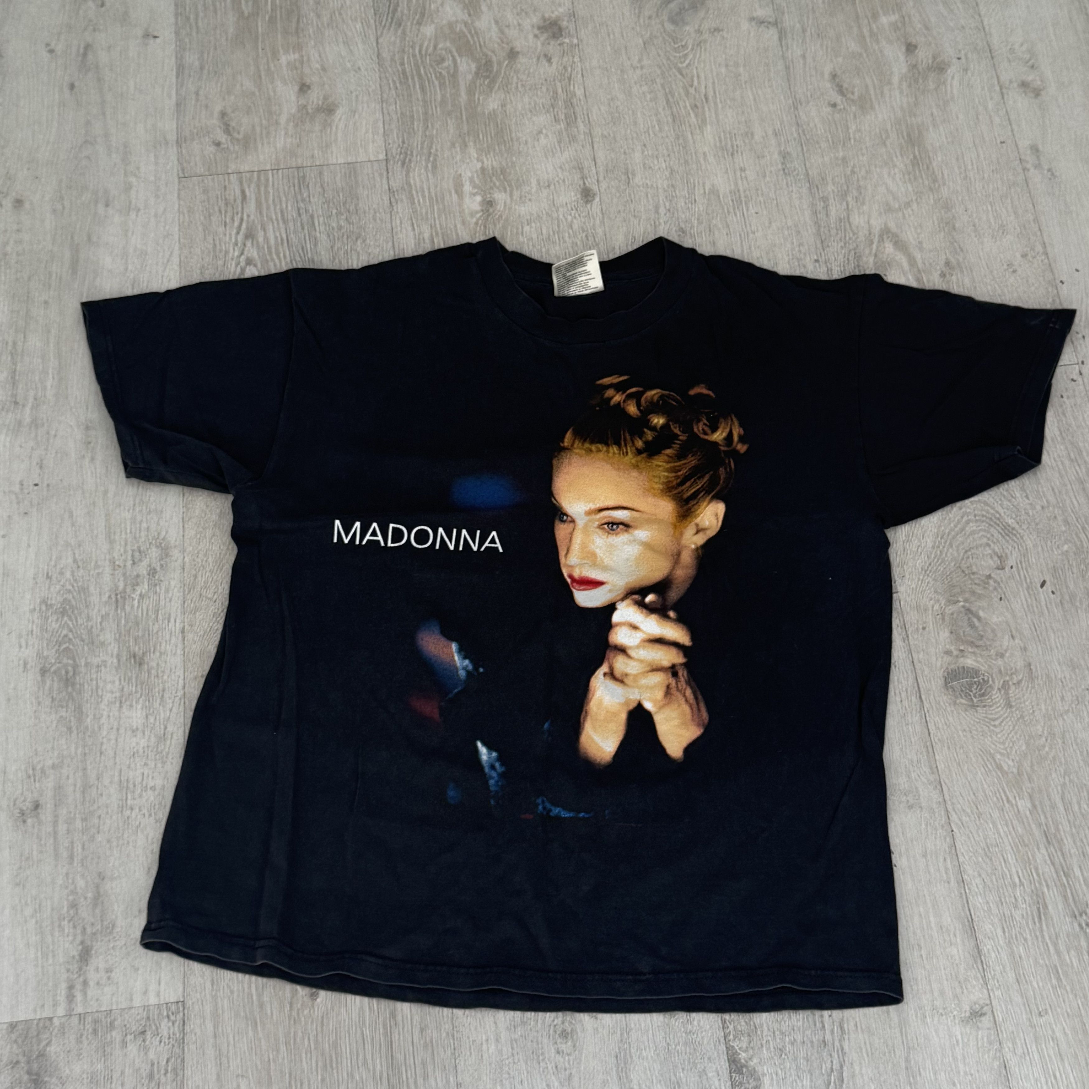Vintage VINTAGE 90S MADONNA TOUR T SHIRT Size US L / EU 52-54 / 3 - 1 Thumbnail