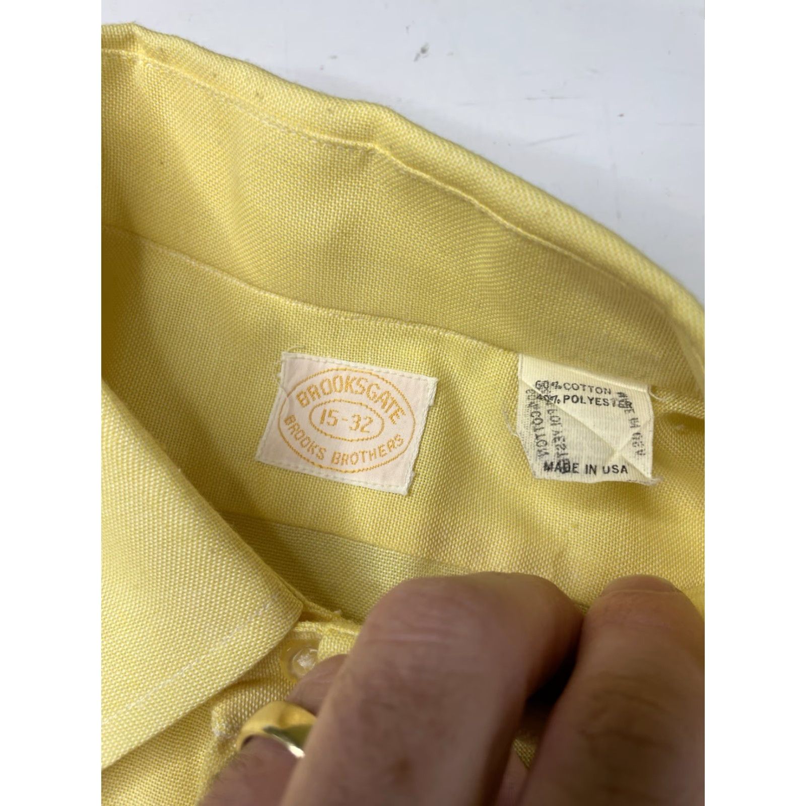 Brooks Brothers VINTAGE Brooks Brothers Dress Shirt Men 15 32 Yellow Long Sleeve Button-Down Collar USA Size US M / EU 48-50 / 2 - 3 Thumbnail