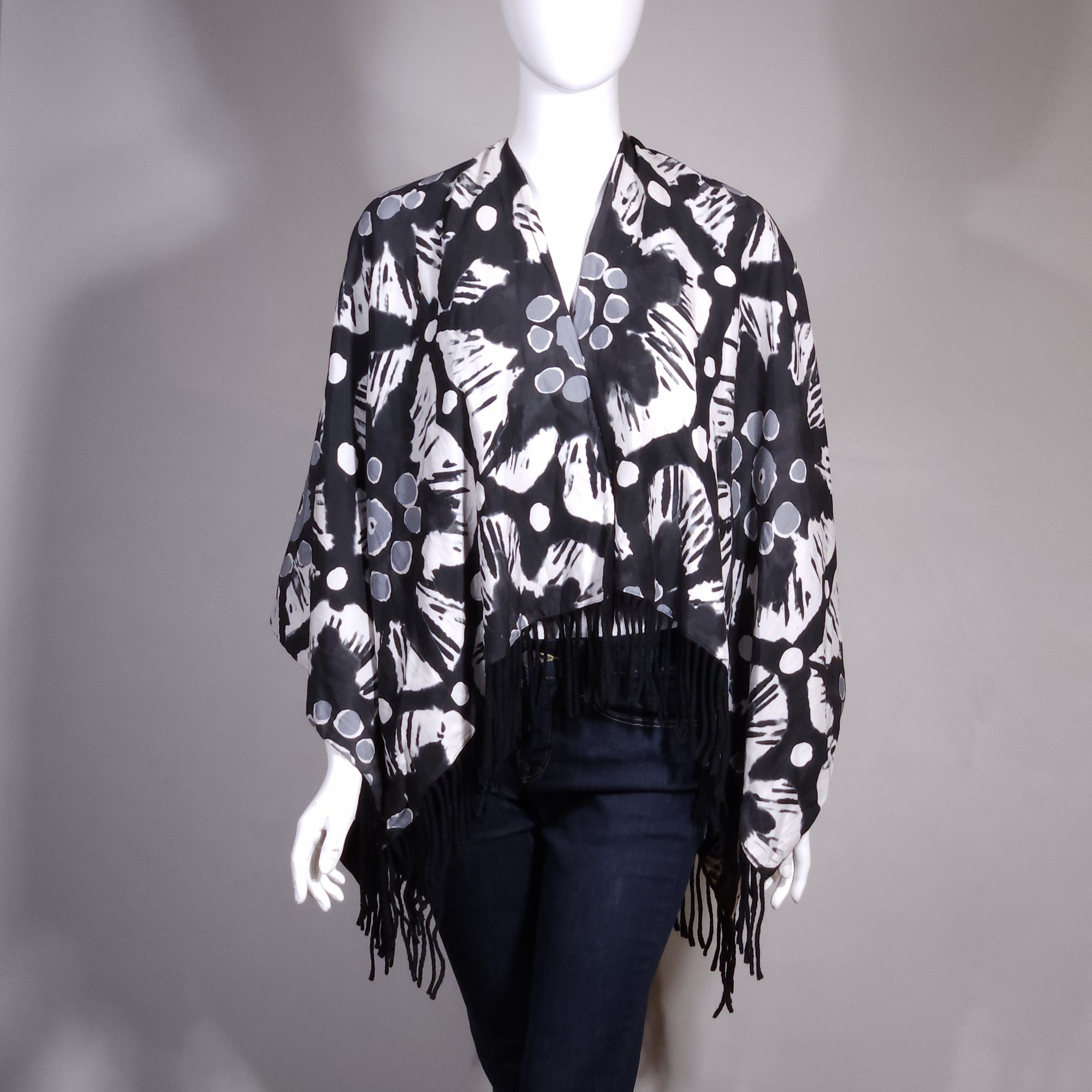 Burberry Prorsum Burberry Prorsum Cape Double Sided size 110x125 cm Size ONE SIZE - 1 Thumbnail