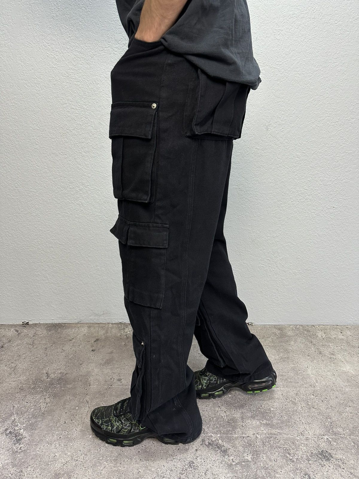 Japanese Brand Vintage Junya Watanabe Style Multi Pocket Cargo Pants Y2K Size US 32 / EU 48 - 3 Thumbnail