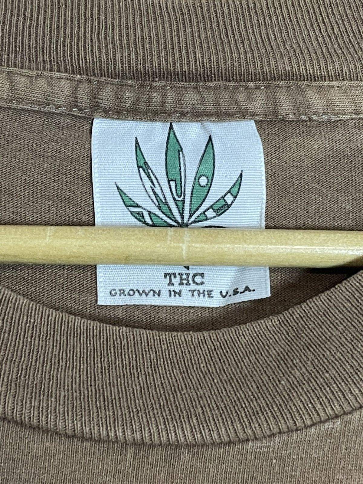 Band Tees 🔥RARE 1995 THC VINTAGE WEED GROWN IN THE USA DRUGS T-SHIRT Size US L / EU 52-54 / 3 - 13 Thumbnail