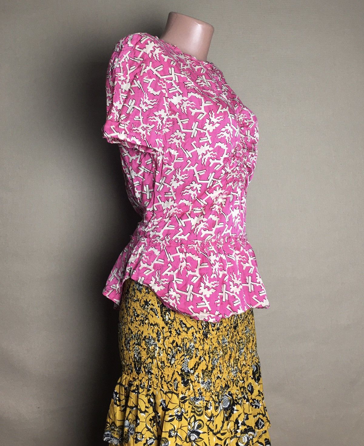 Isabel Marant Isabel Marant Pink Abstract Print Silk Blend Top Blouse Sz 2 Size XS / US 0-2 / IT 36-38 - 7 Thumbnail