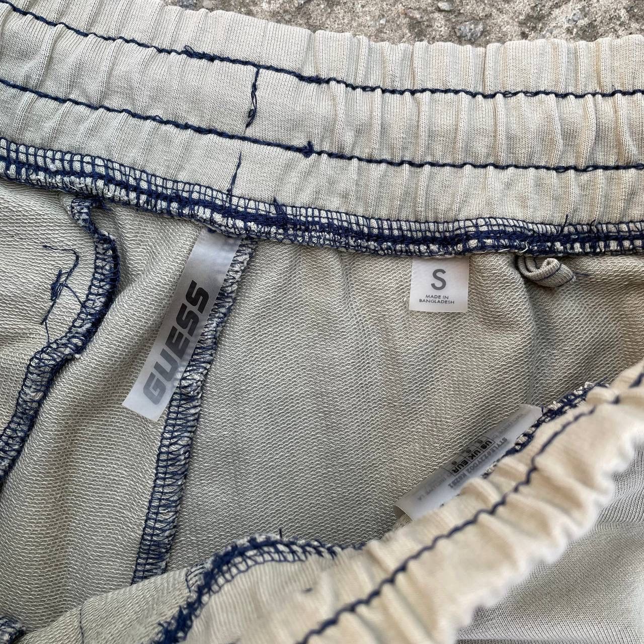 Guess Vintage Man’s Guess Shorts Size S Trashed Y2K 00s USA Size US 30 / EU 46 - 7 Thumbnail