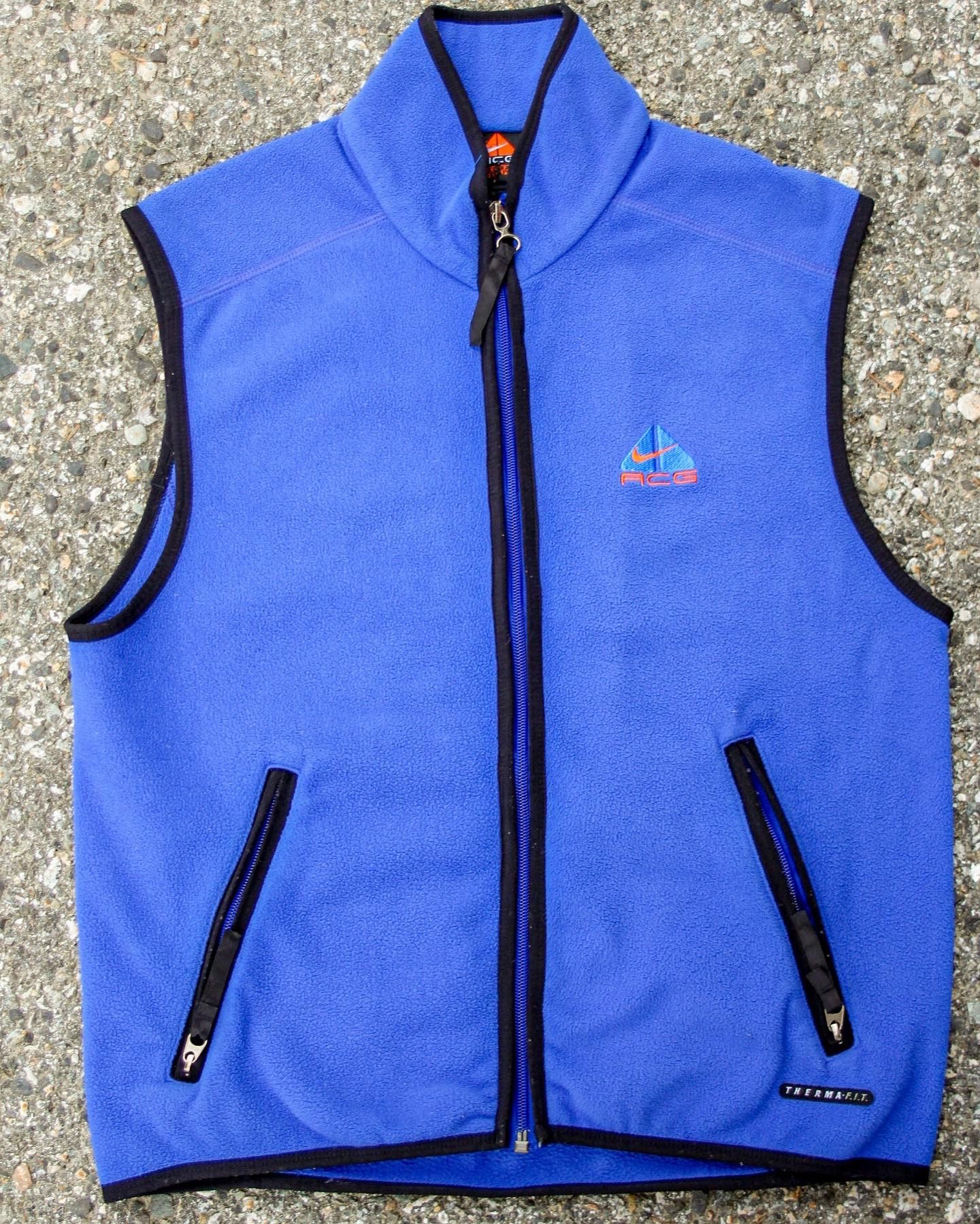 acg vest black