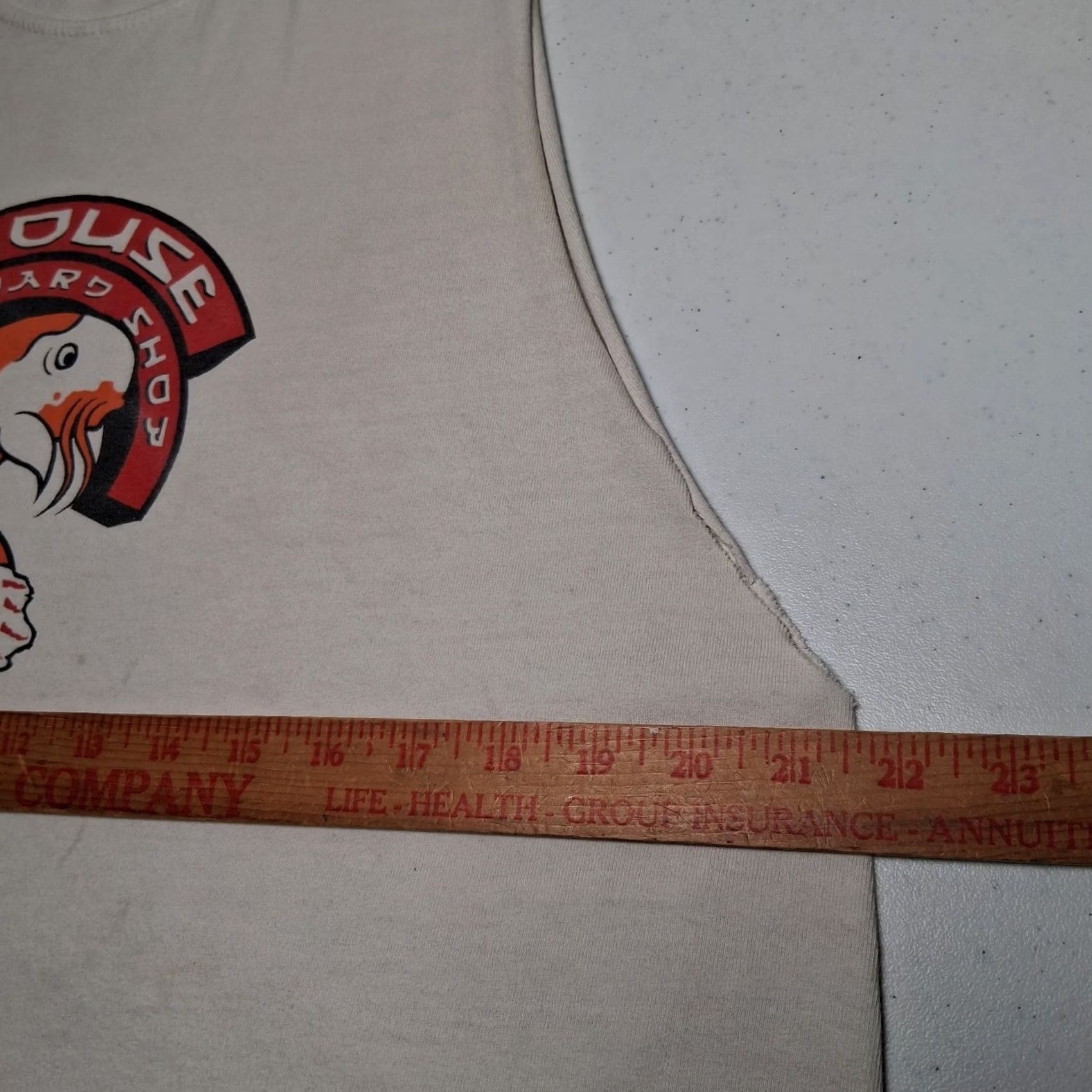 Gildan The House Snowboard Shop Muscle Shirt L Fish Distressed Snowboarding St Paul MN Mens Size US L / EU 52-54 / 3 - 6 Thumbnail