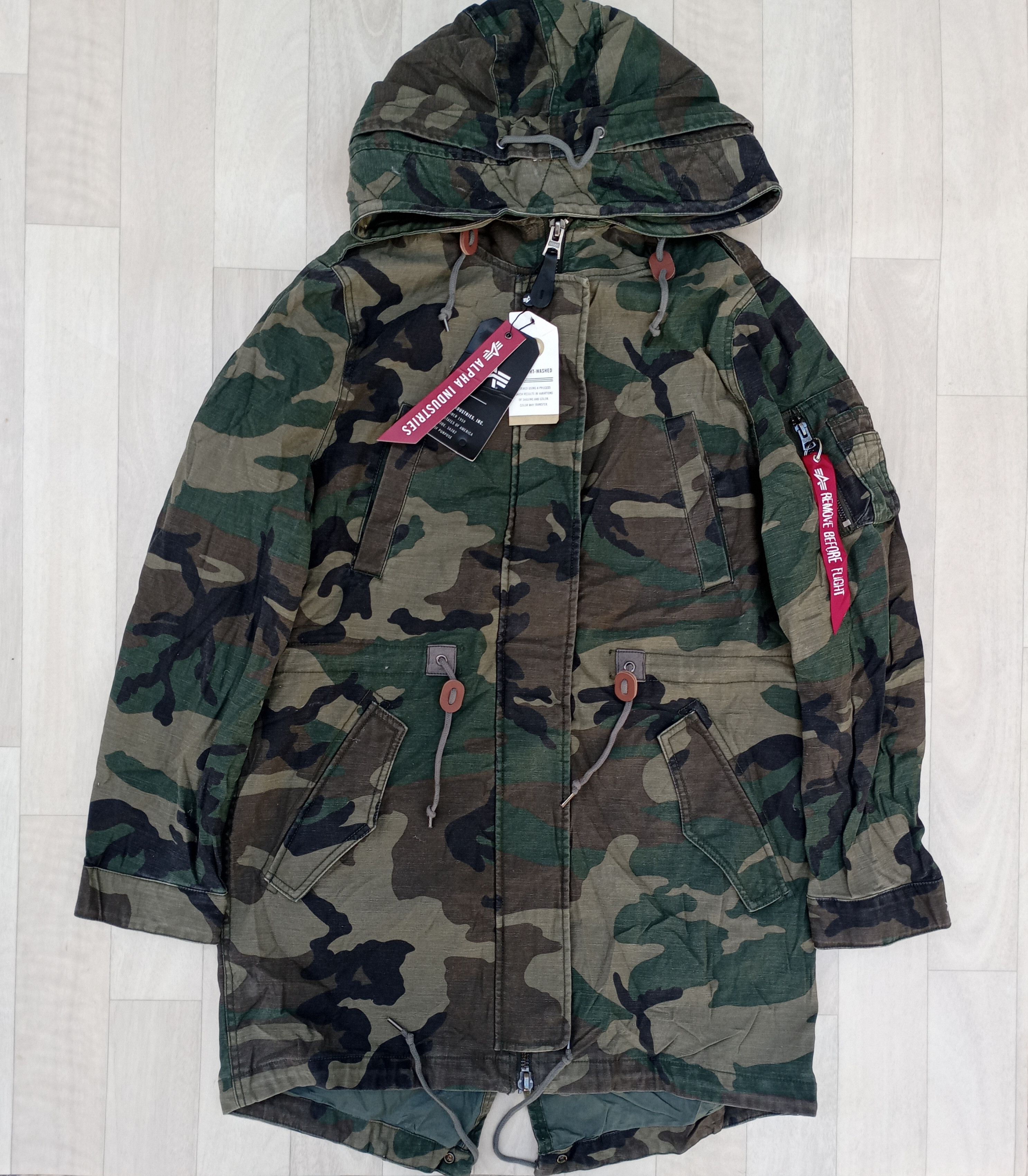 image of Alpha Industries Merci Fishtail Camo Green Field M-65 Coat in Green Camo, Women's (Size Medium)