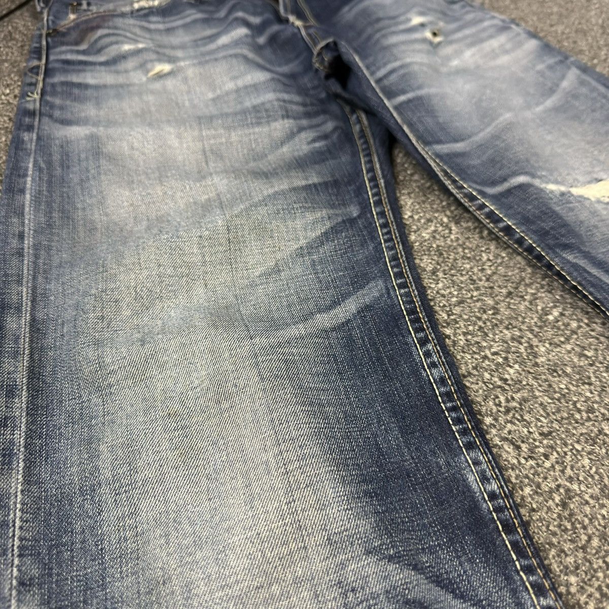 Levi's Made & Crafted Distressed Levis 504 Straight Unisex Y2k Washed Jeans Size US 31 - 7 Thumbnail