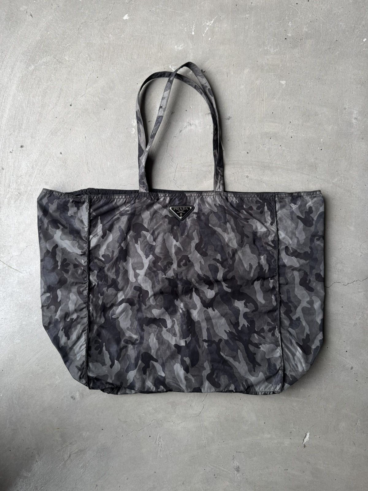 Prada Prada Vintage Logo Camouflage Totebag Size ONE SIZE - 3 Thumbnail
