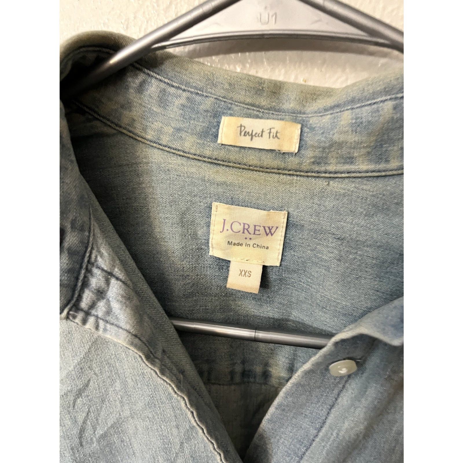 Vintage J Crew Chambray Button-Up Shirt Womens 2XS Distressed LS Size XXS / US 00 / IT 34 - 2 Thumbnail