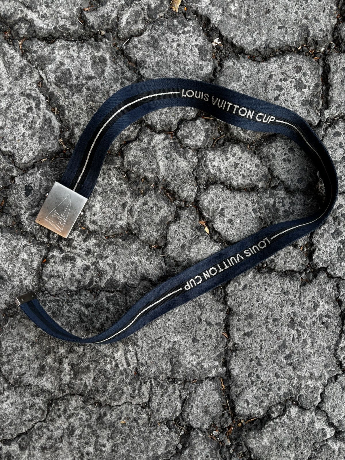 Louis Vuitton Louis Vuitton Cup Belt Blue Navy Size ONE SIZE - 2 Thumbnail