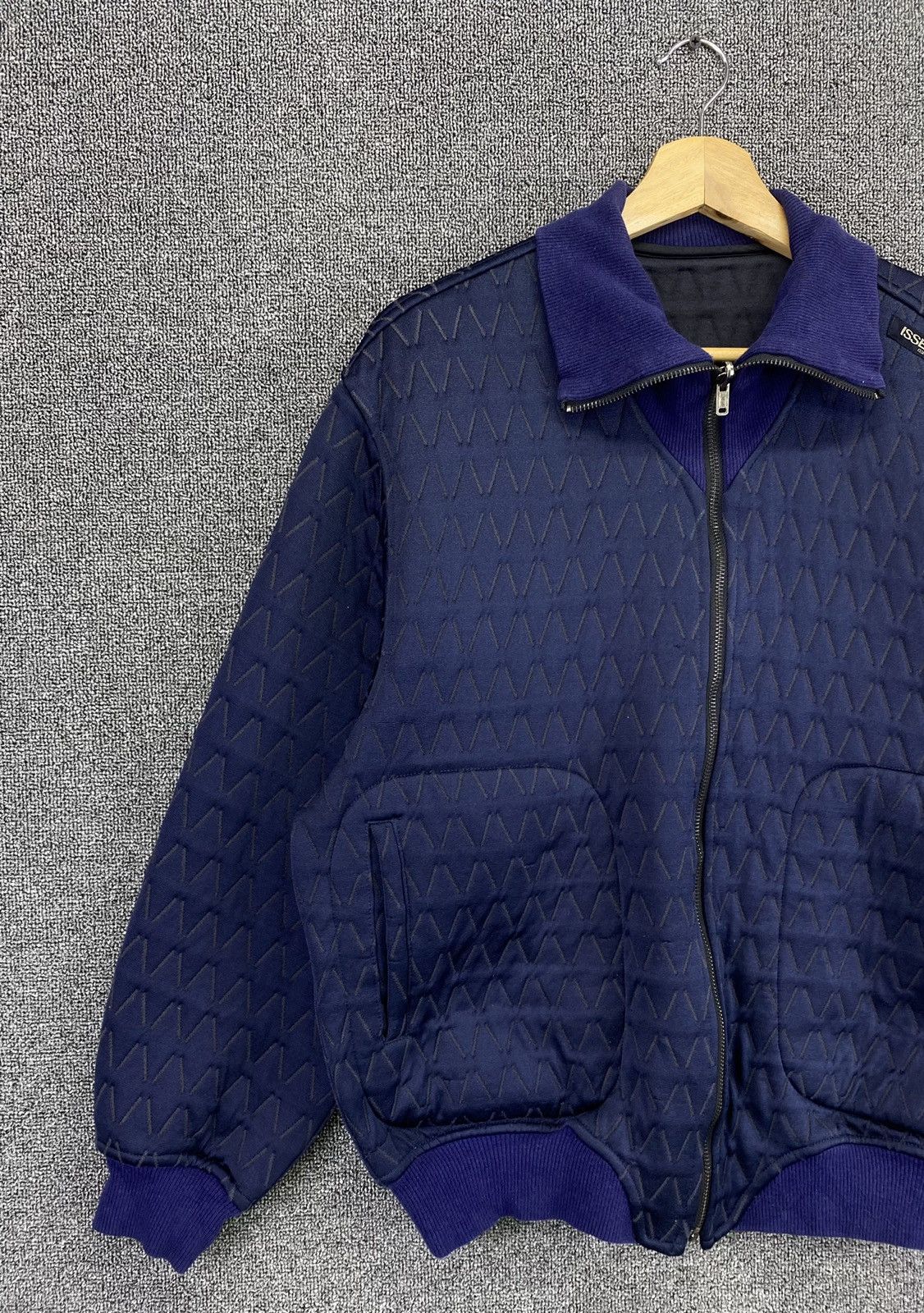 Issey Miyake × Vintage Vintage 80s Issey Miyake Skyline Reversible Bomber Jacket Size US L / EU 52-54 / 3 - 9 Thumbnail
