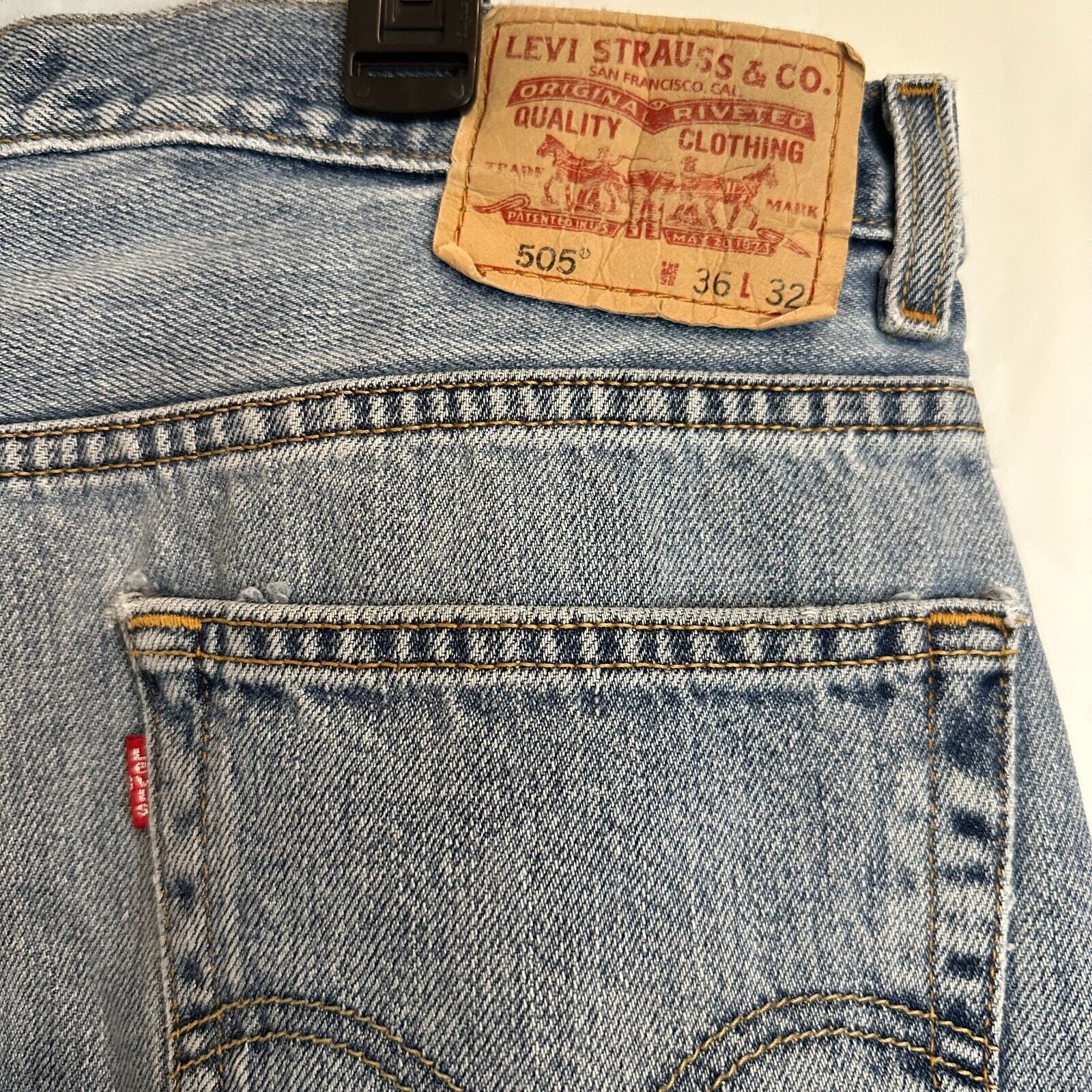 Levi's Levis 505 Straight Leg 36x32 Blue Jeans Mild Distress 90sVTG Size US 36 / EU 52 - 8 Thumbnail