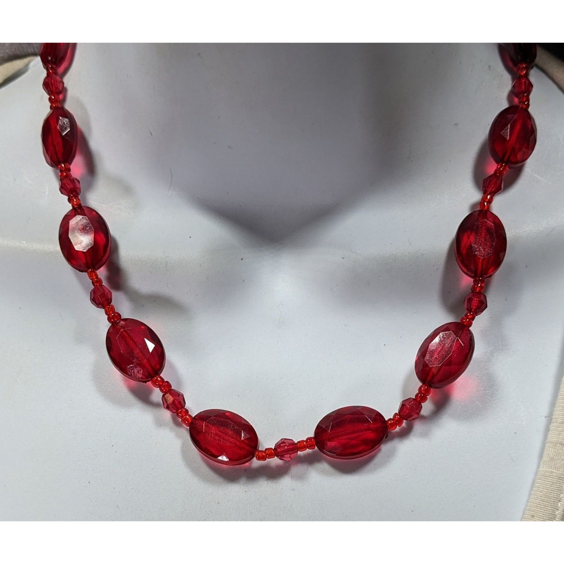 Other Vintage Red Faceted Bead Necklace With Adjustable Chain Size ONE SIZE - 4 Thumbnail