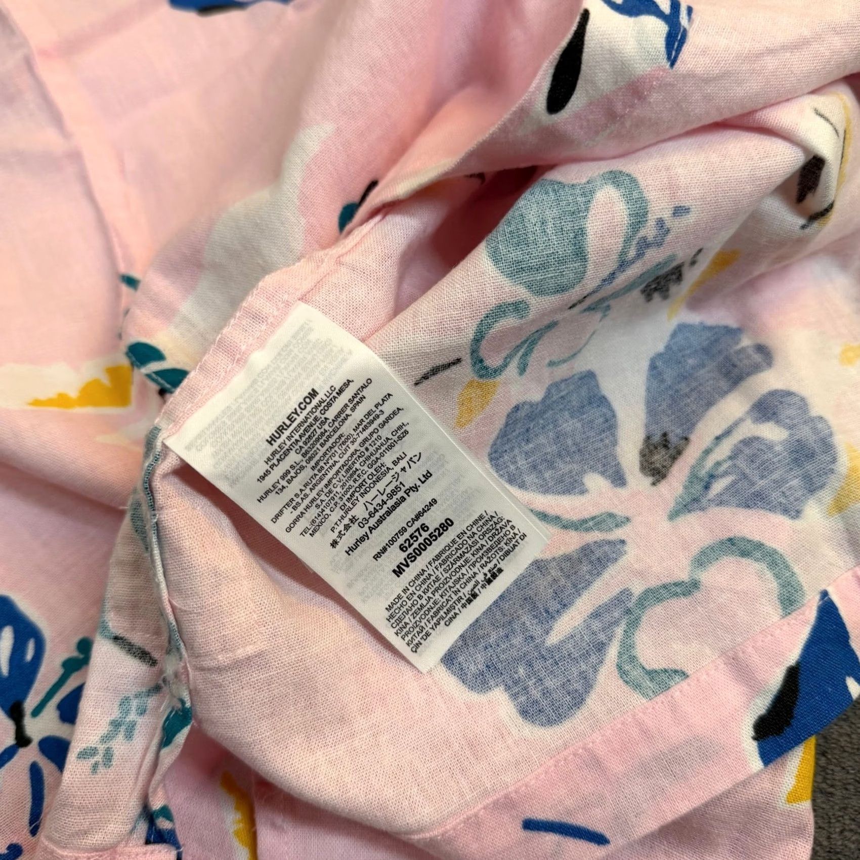 Hurley Hurley Rincon Linen SS Button Up Shirt Mens Medium Flamingo Pink Floral Surf NWT Size US M / EU 48-50 / 2 - 7 Thumbnail