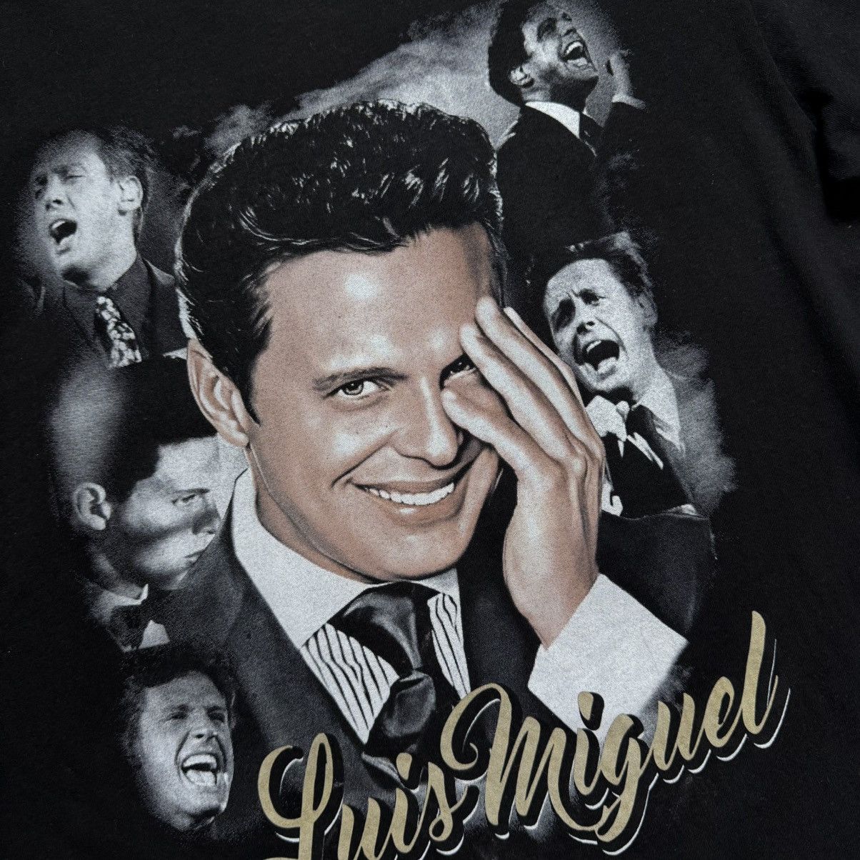 Band Tees Luis Miguel Tour 2024 T-Shirt Size US M / EU 48-50 / 2 - 5 Thumbnail