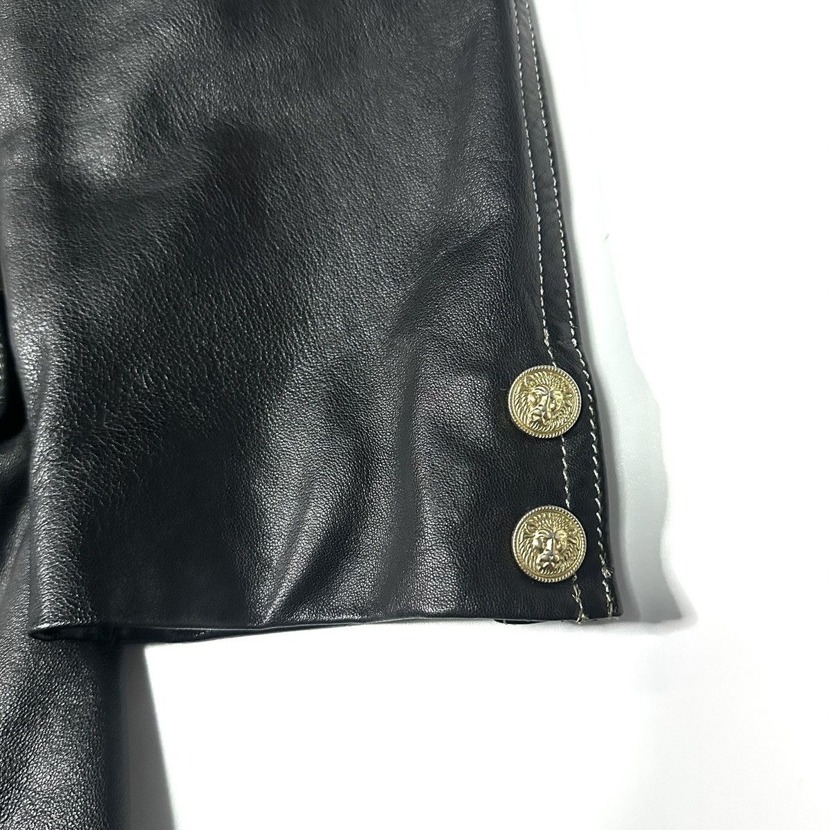 Versace 90s made in ITALY VERSUS VERSACE leather western jacket Size US L / EU 52-54 / 3 - 9 Thumbnail
