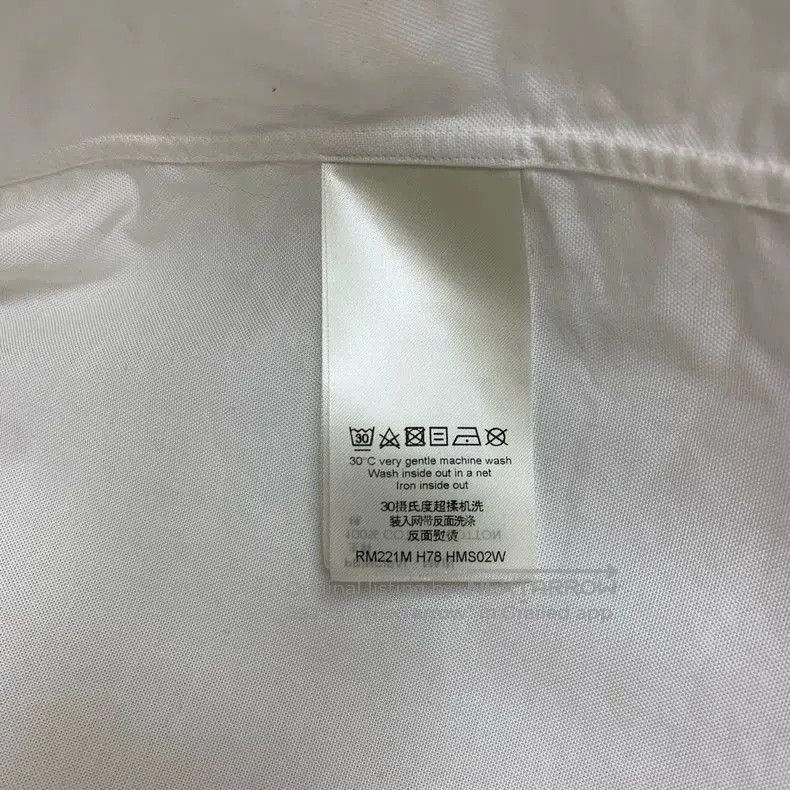 Louis Vuitton Louis Vuitton Nigo Collaboration Logo Shirt. Size US M / EU 48-50 / 2 - 4 Thumbnail