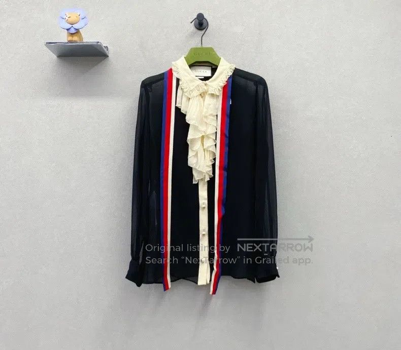 Gucci Gucci Black ruffled pearl button shirt Size XS / US 0-2 / IT 36-38 - 1 Thumbnail