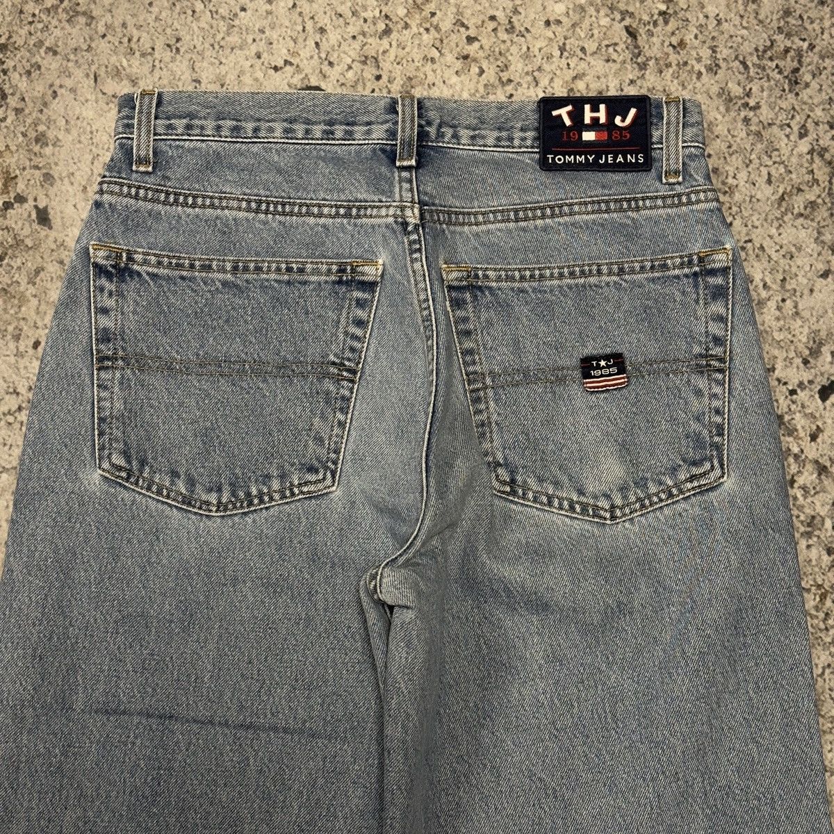 Vintage Vintage Tommy Jeans Faded Light Wash Denim Skater ERD Grunge Size US 31 - 4 Thumbnail