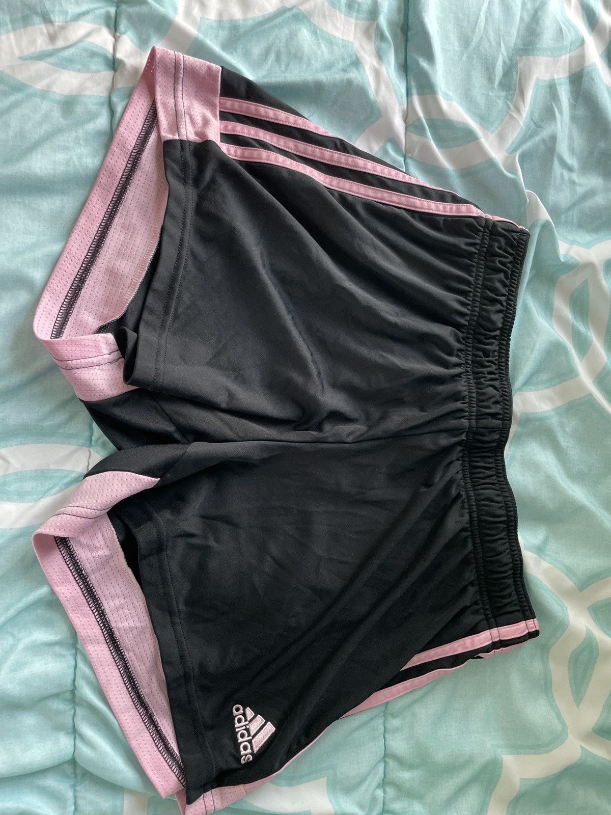 Adidas Adidas Athletic Shorts Size 30" / US 8 / IT 44 - 1 Thumbnail