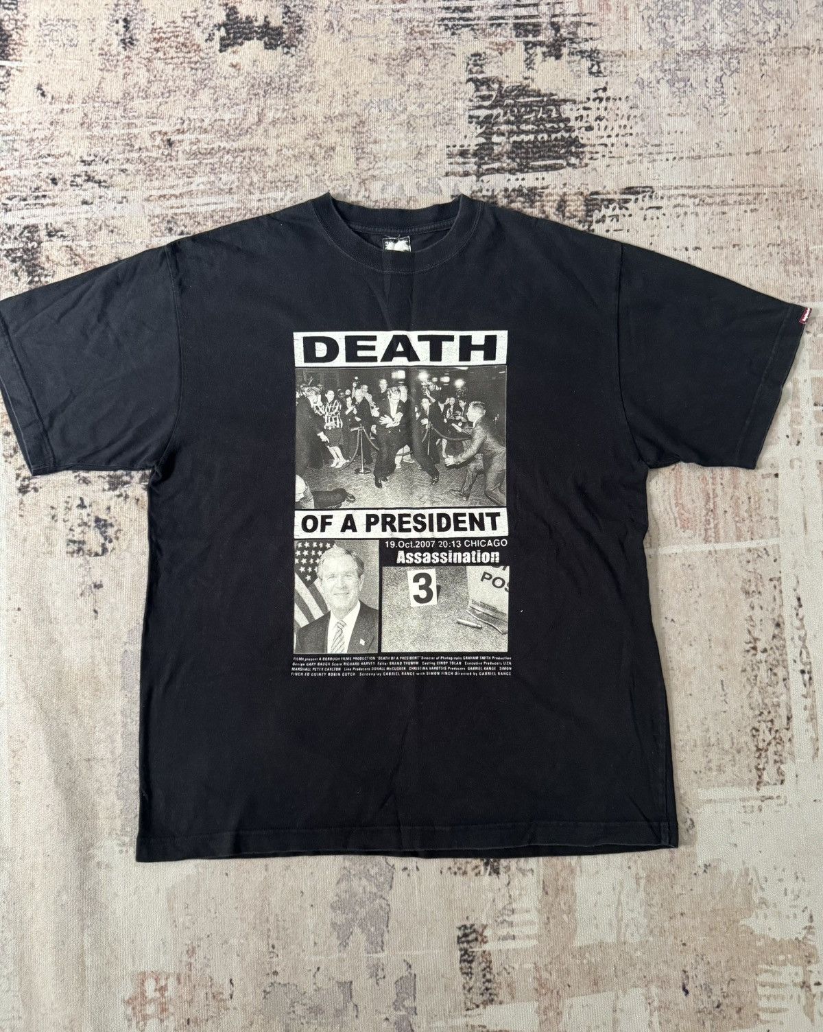 Neighborhood Neighborhood - death of the precident Size US L / EU 52-54 / 3 - 2 Thumbnail