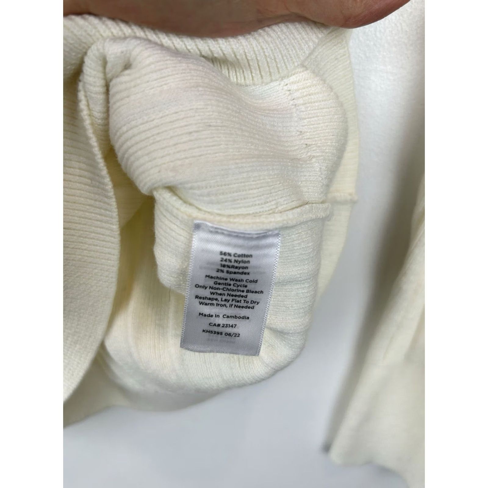 Talbots Talbots Sweater Pullover L Petite Ivory Ribbed Turtleneck Puff Sleeve Classic Minimalist Women Mens? Size L / US 10 / IT 46 - 6 Thumbnail