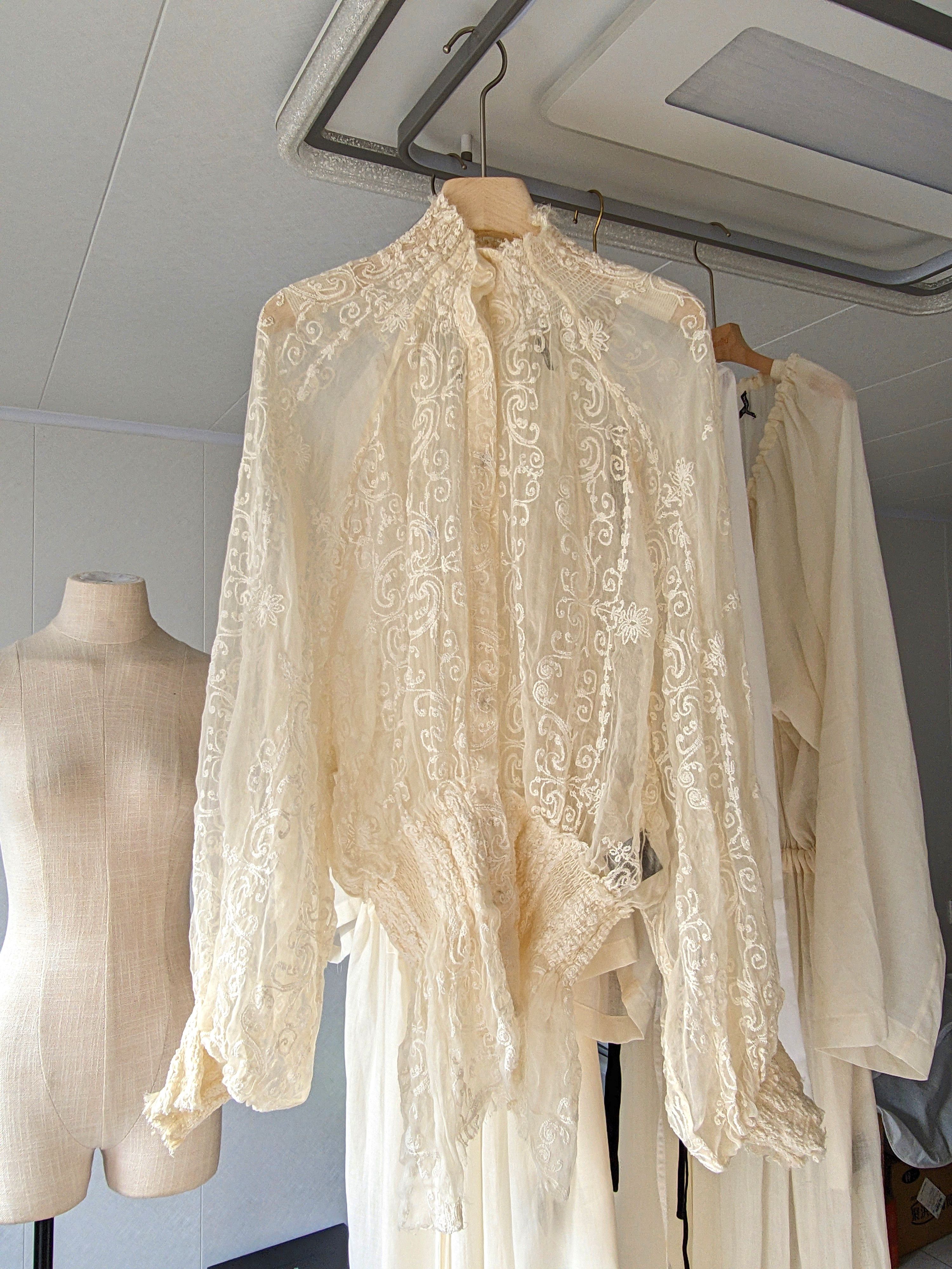 Ann Demeulemeester Ann Demeulemeester lace blouse Size S / US 4 / IT 40 - 1 Thumbnail