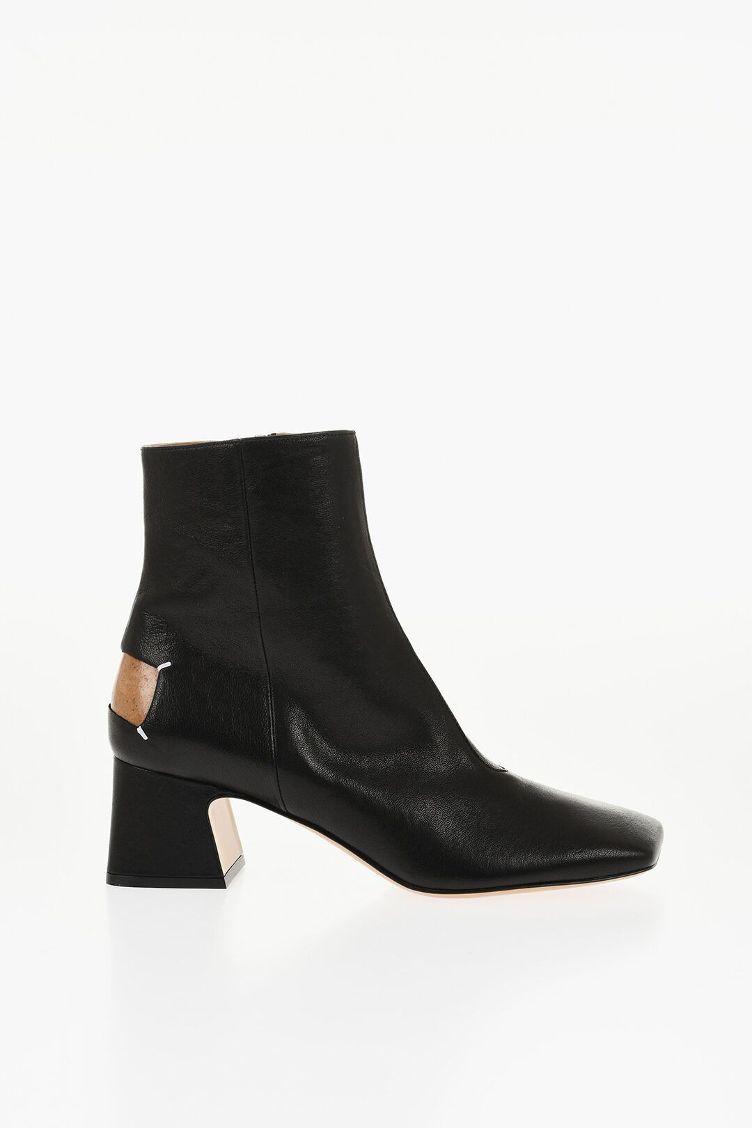 og1mm1125 Leather Ankle Boots in Black