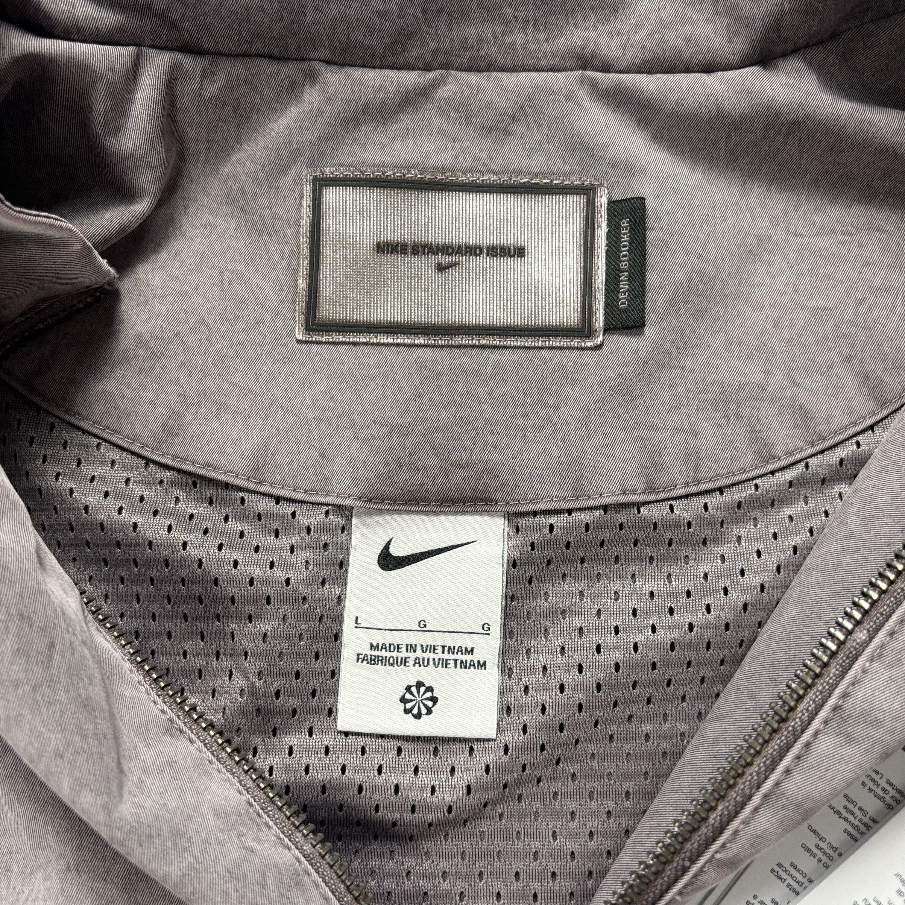 Nike Book Mens Nike Woven Game Jacket Sz L NWT Devin Booker Size US L / EU 52-54 / 3 - 5 Thumbnail