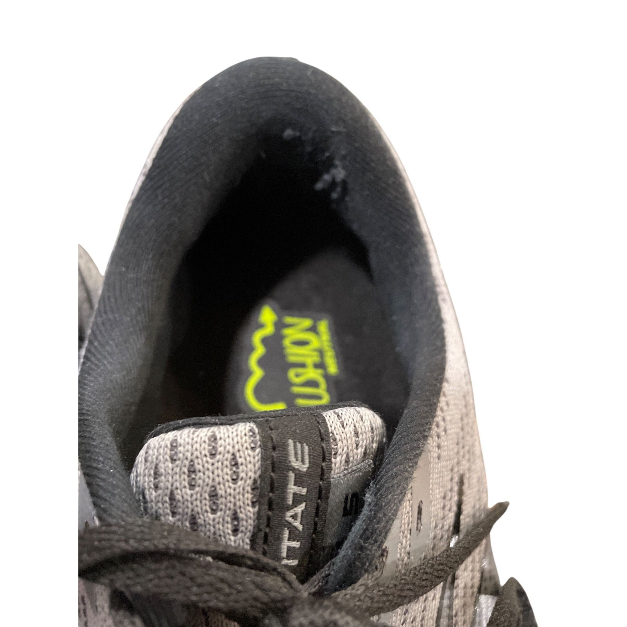Brooks Brooks Levitate 5 mens gray black walking running sneakes sz Size US 13 / EU 46 - 10 Thumbnail