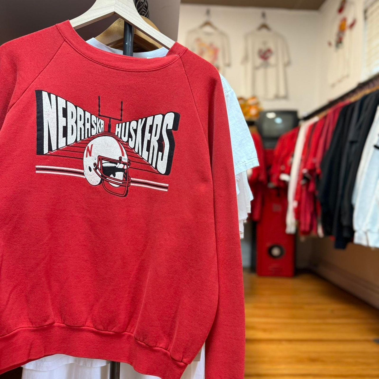 Vintage Vintage 90s Nebraska Husker Football Helmet Crewneck Size US XL / EU 56 / 4 - 1 Thumbnail