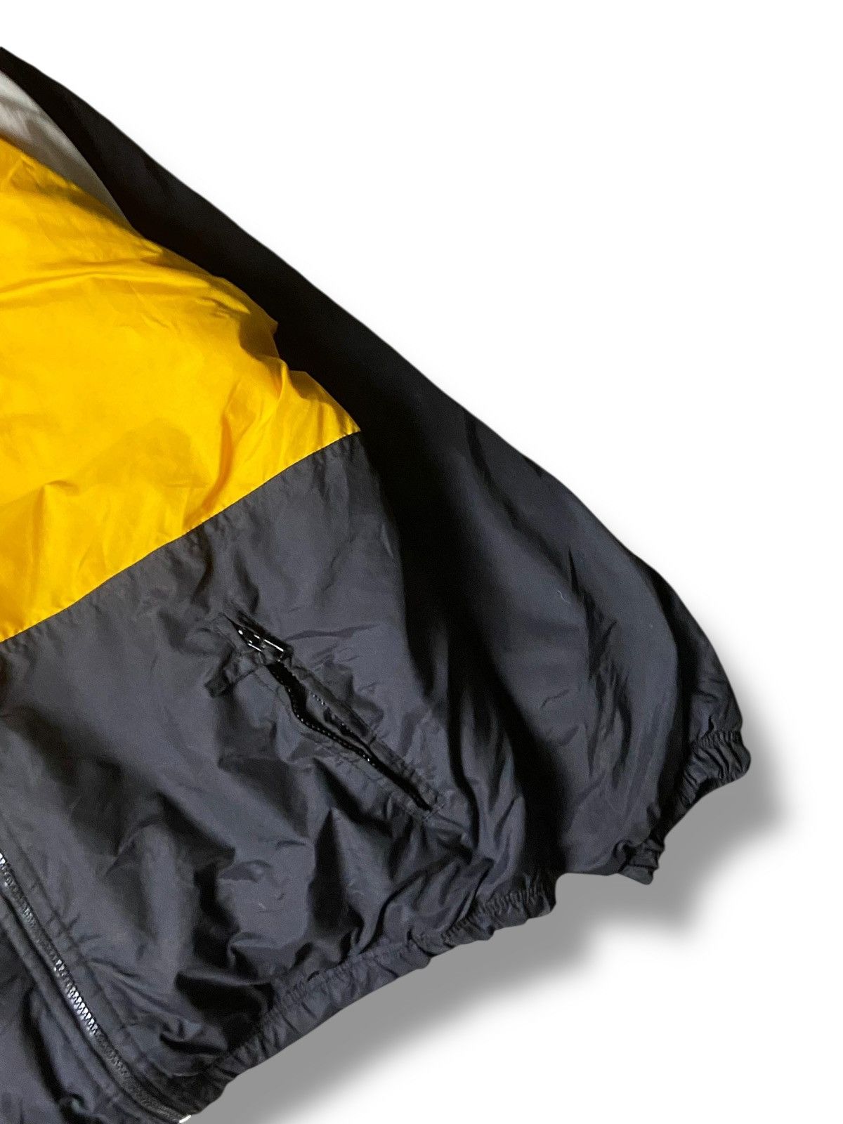 Holloway HOLLOWAY Color Block Embroidered Windbreaker (163) Size US L / EU 52-54 / 3 - 3 Thumbnail