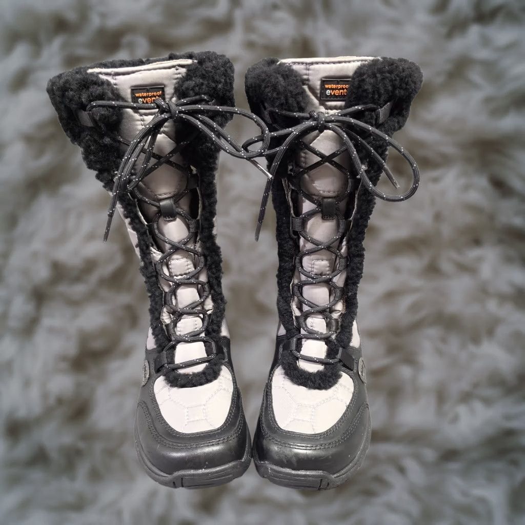 Ugg UGG Australia Capstone Waterproof Winter Snow Boots  display picture 1