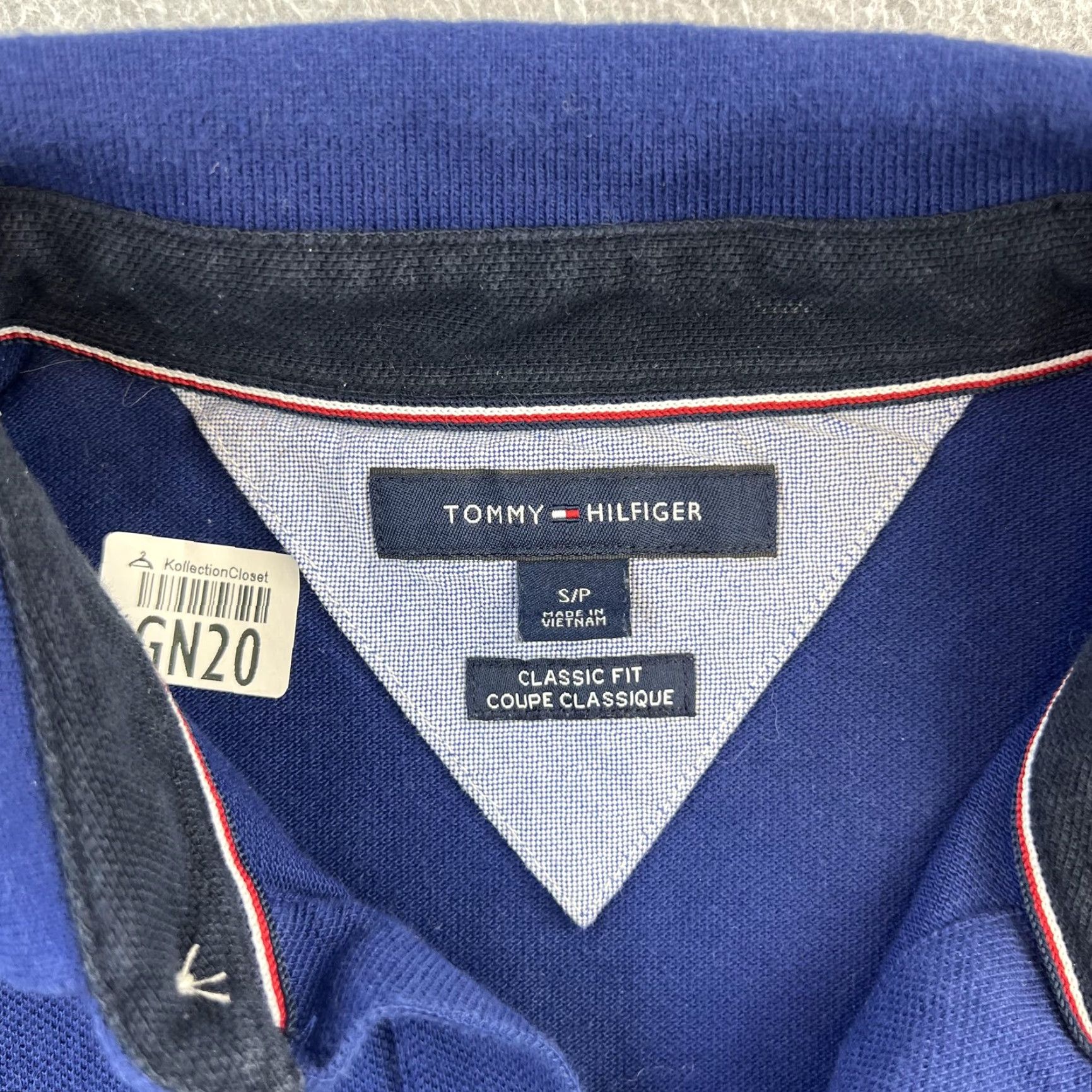 Tommy Hilfiger Tommy Hilfiger Polo Shirt Mens Small Navy Blue Striped Classic Fit Spellout Shirt Size US S / EU 44-46 / 1 - 5 Thumbnail