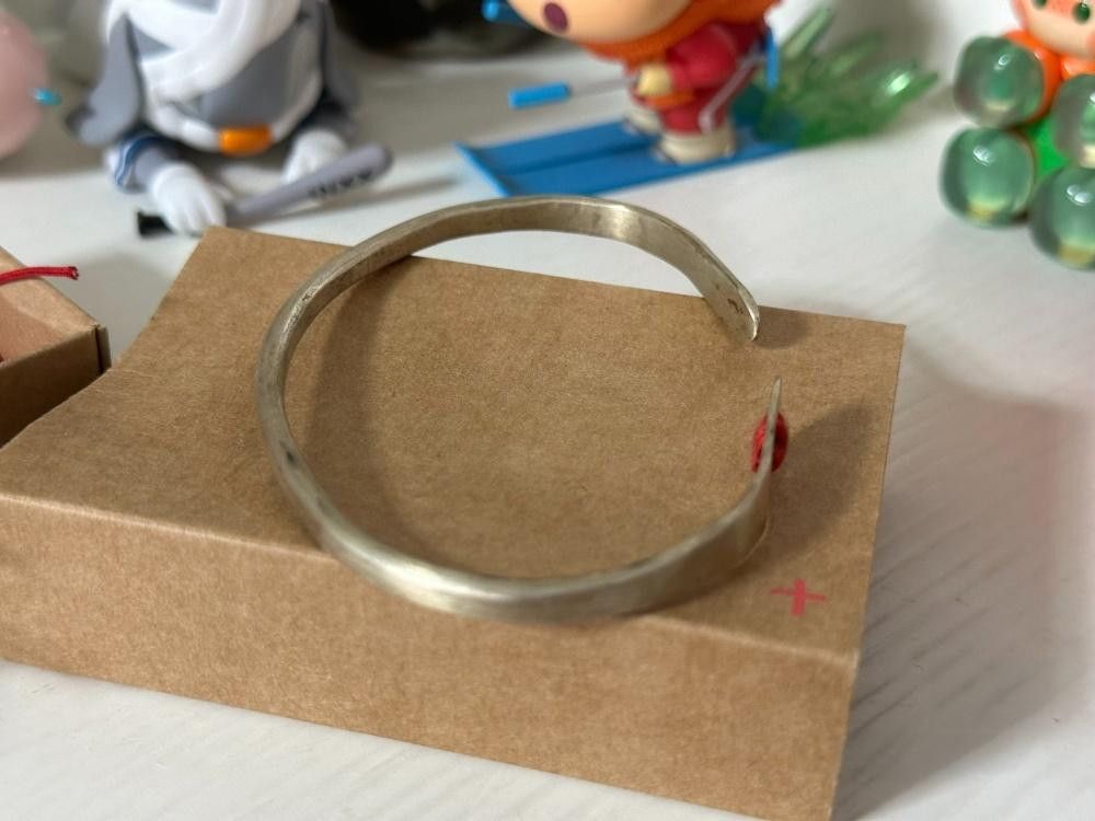 Ma+ M.A+ maurizio amadei red thread cross bracelet Size ONE SIZE - 3 Thumbnail